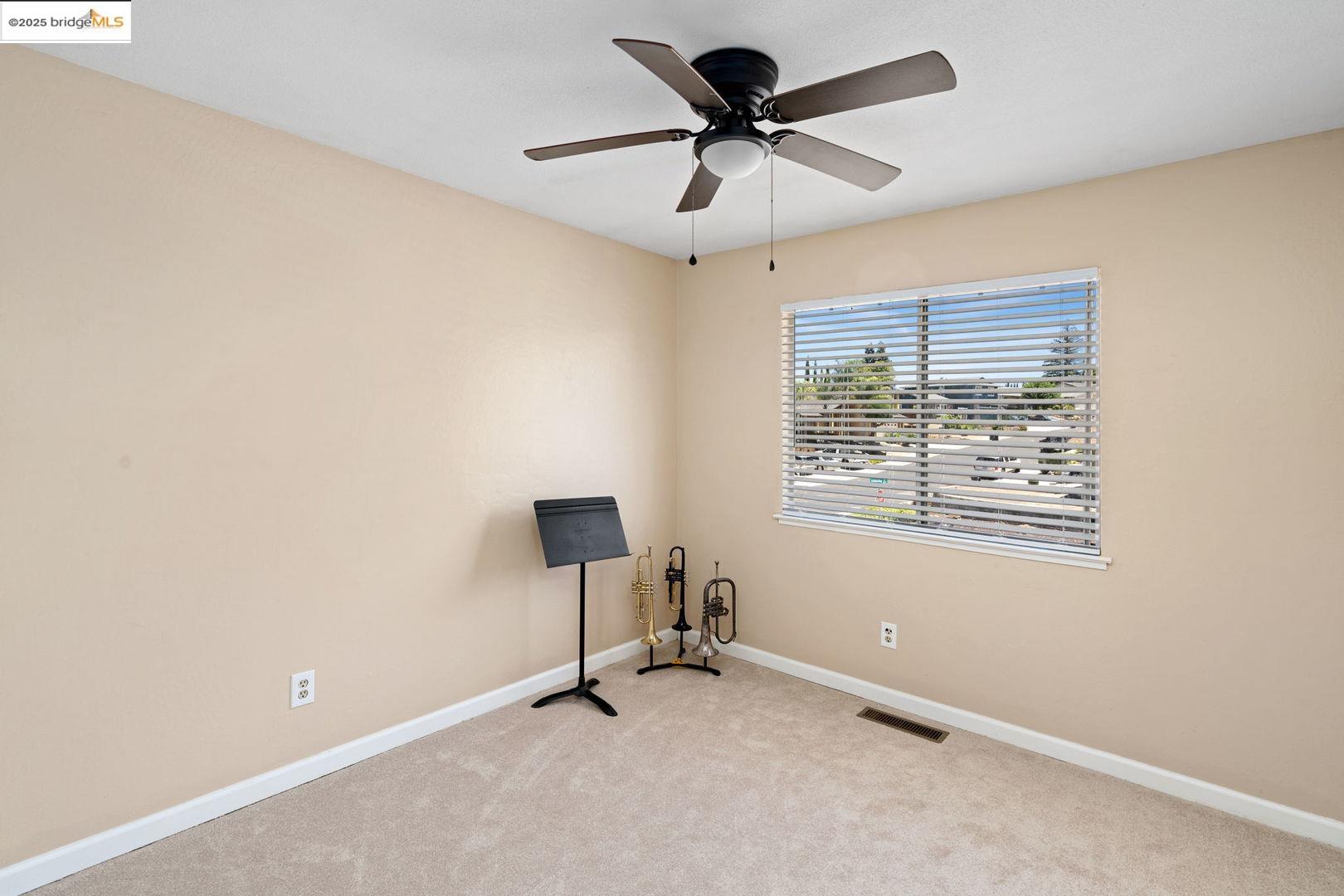 Detail Gallery Image 30 of 44 For 3300 Ashburton Dr, Antioch,  CA 94509 - 4 Beds | 2/1 Baths