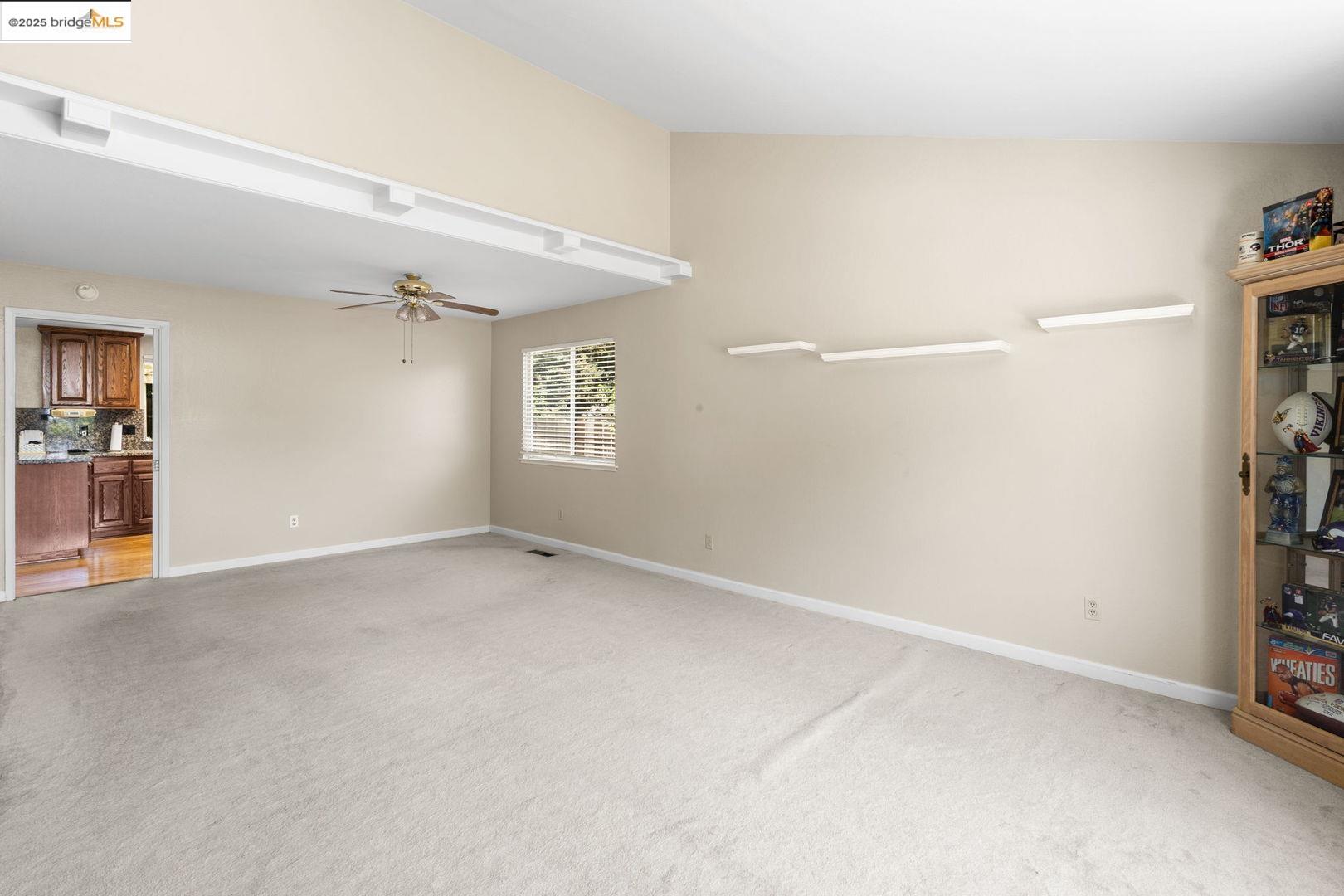 Detail Gallery Image 6 of 44 For 3300 Ashburton Dr, Antioch,  CA 94509 - 4 Beds | 2/1 Baths