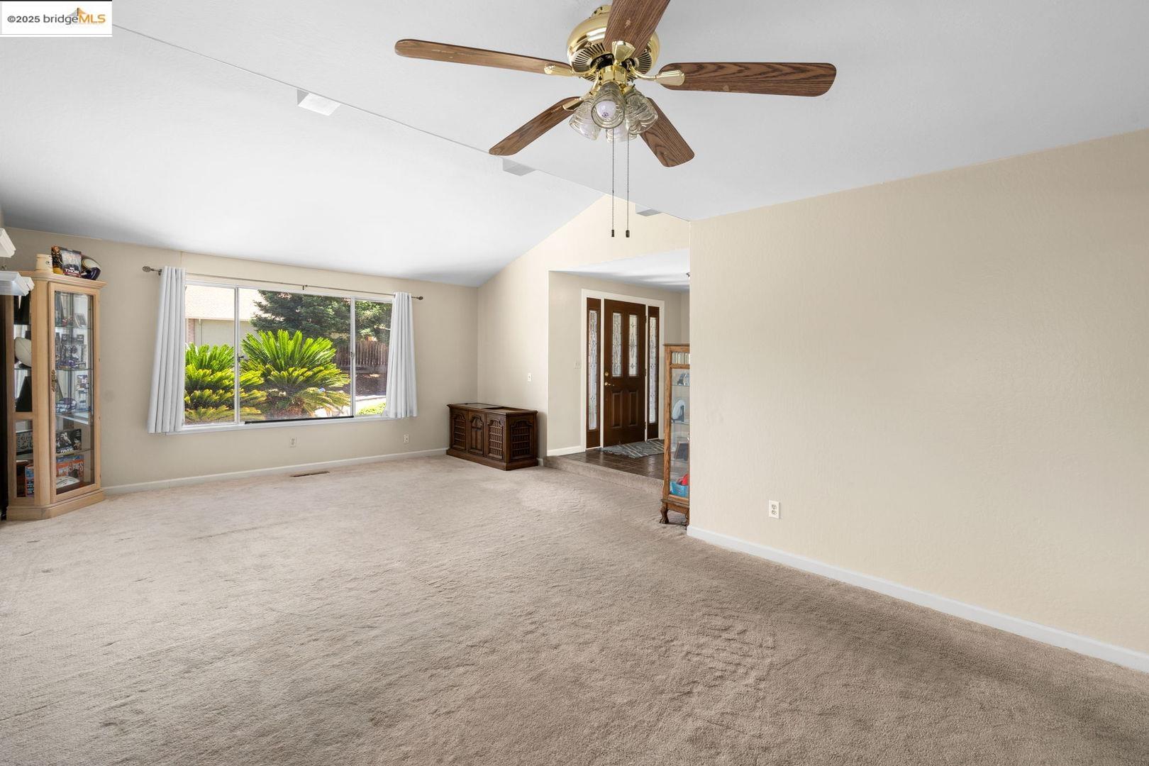 Detail Gallery Image 7 of 44 For 3300 Ashburton Dr, Antioch,  CA 94509 - 4 Beds | 2/1 Baths