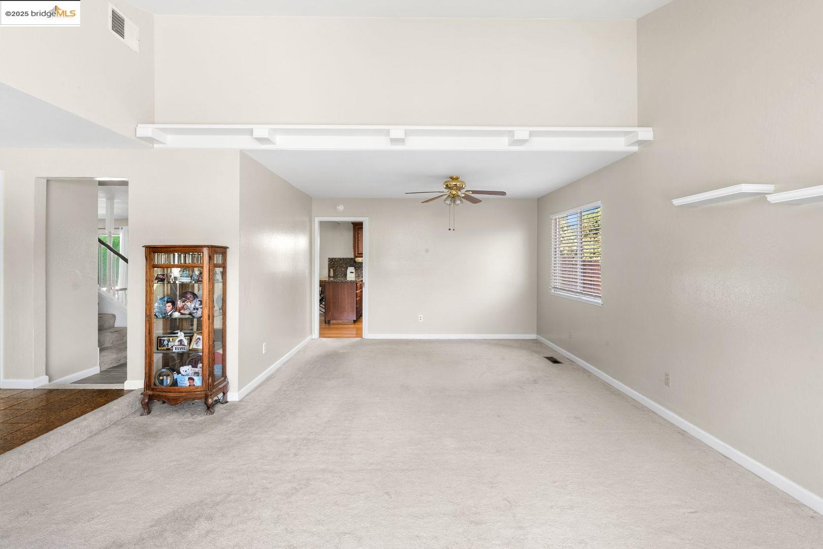 Detail Gallery Image 9 of 44 For 3300 Ashburton Dr, Antioch,  CA 94509 - 4 Beds | 2/1 Baths