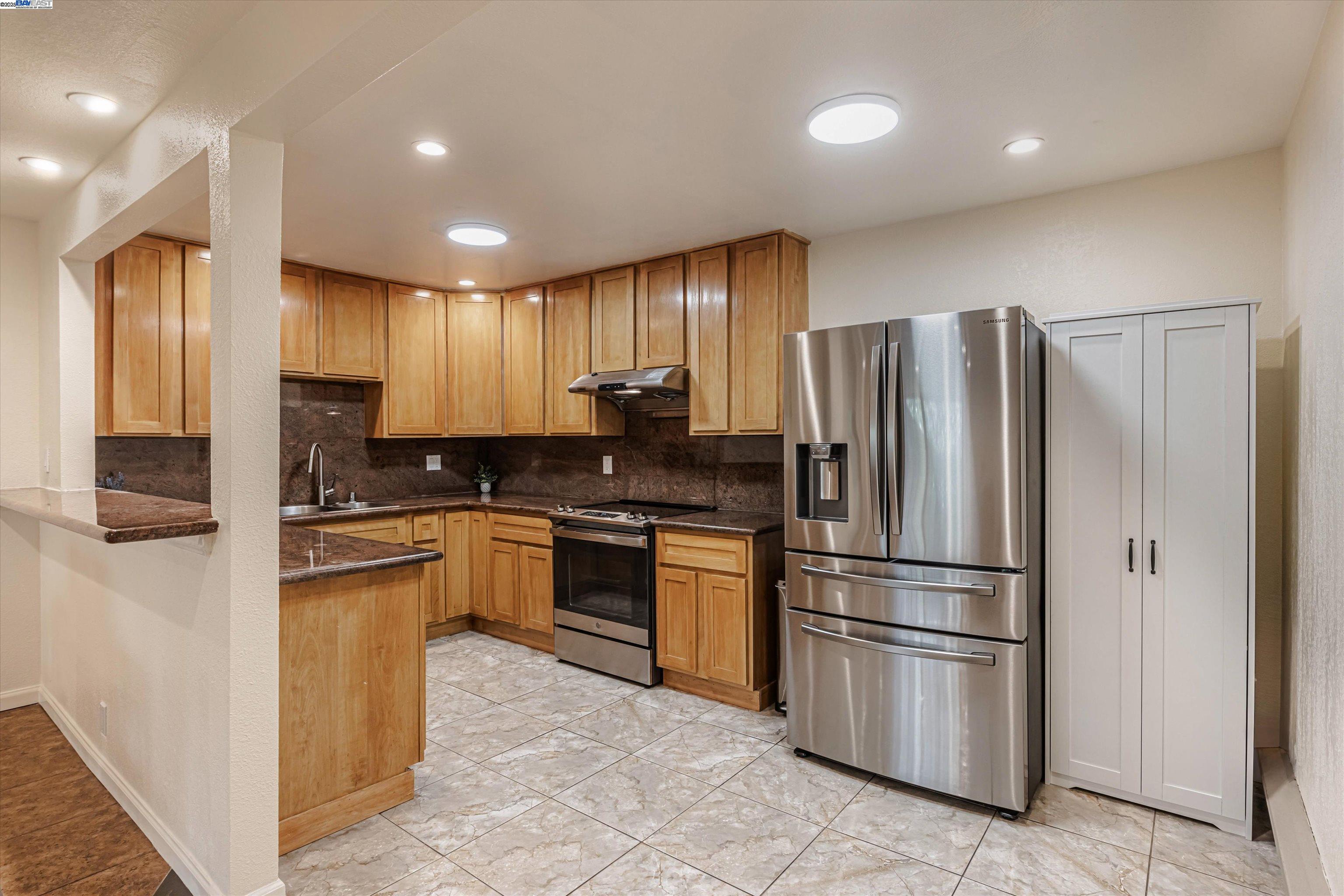 Photo #10: 41104237 Listing: Photo #10
