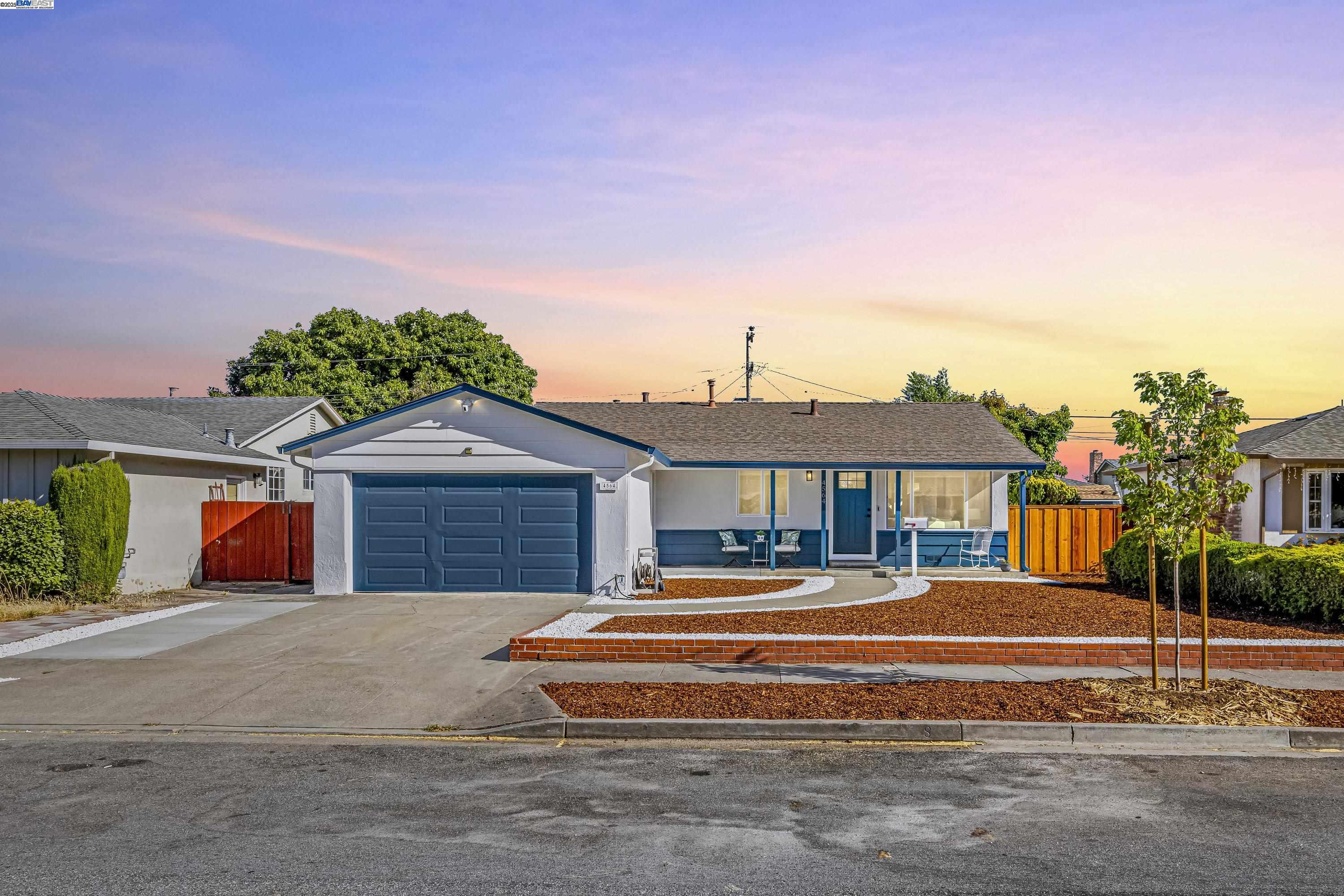 Detail Gallery Image 2 of 31 For 4564 Piper St, Fremont,  CA 94538 - 3 Beds | 1 Baths