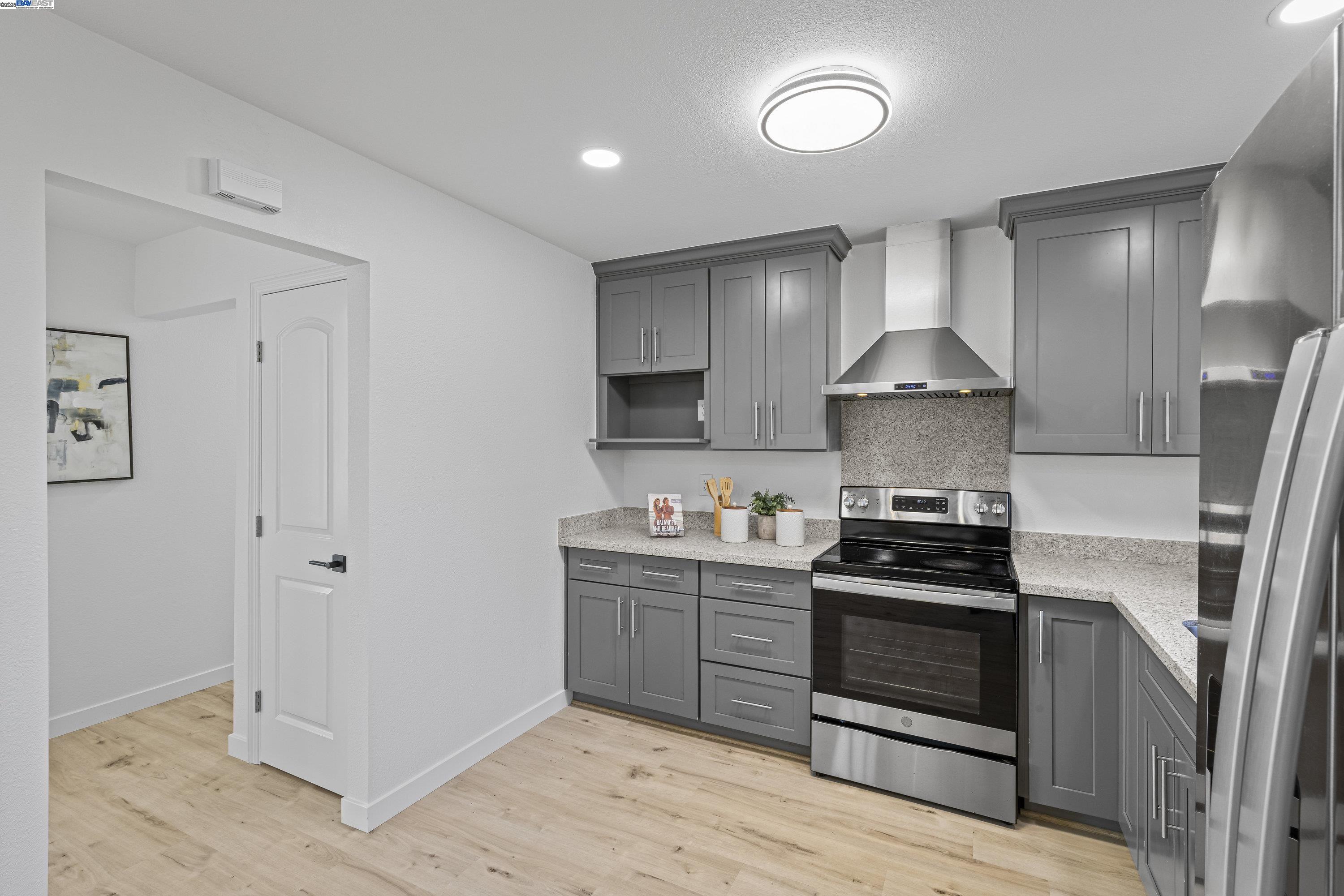 Detail Gallery Image 14 of 31 For 4564 Piper St, Fremont,  CA 94538 - 3 Beds | 1 Baths