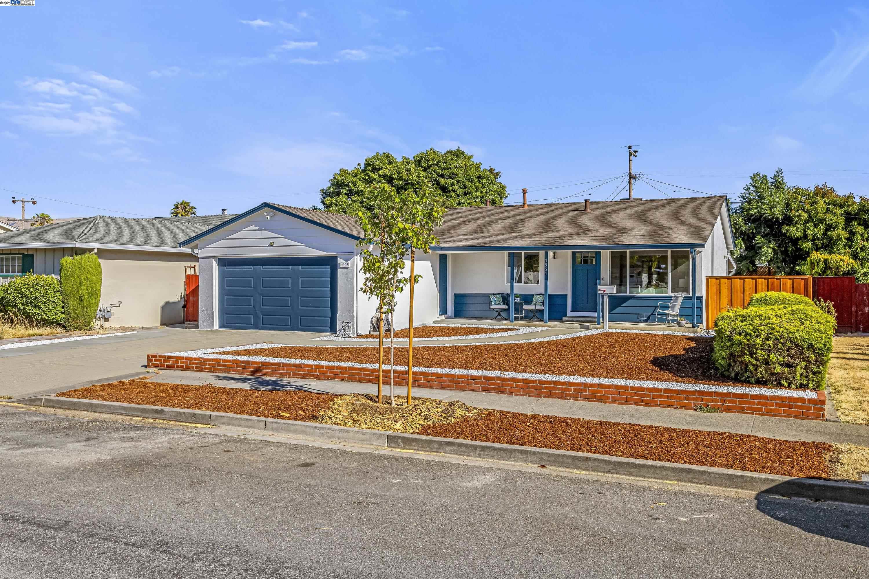 Detail Gallery Image 3 of 31 For 4564 Piper St, Fremont,  CA 94538 - 3 Beds | 1 Baths