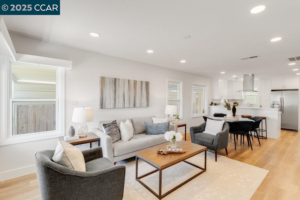 Detail Gallery Image 8 of 45 For 1251 Delacy Ave, Martinez,  CA 94553 - 3 Beds | 2 Baths
