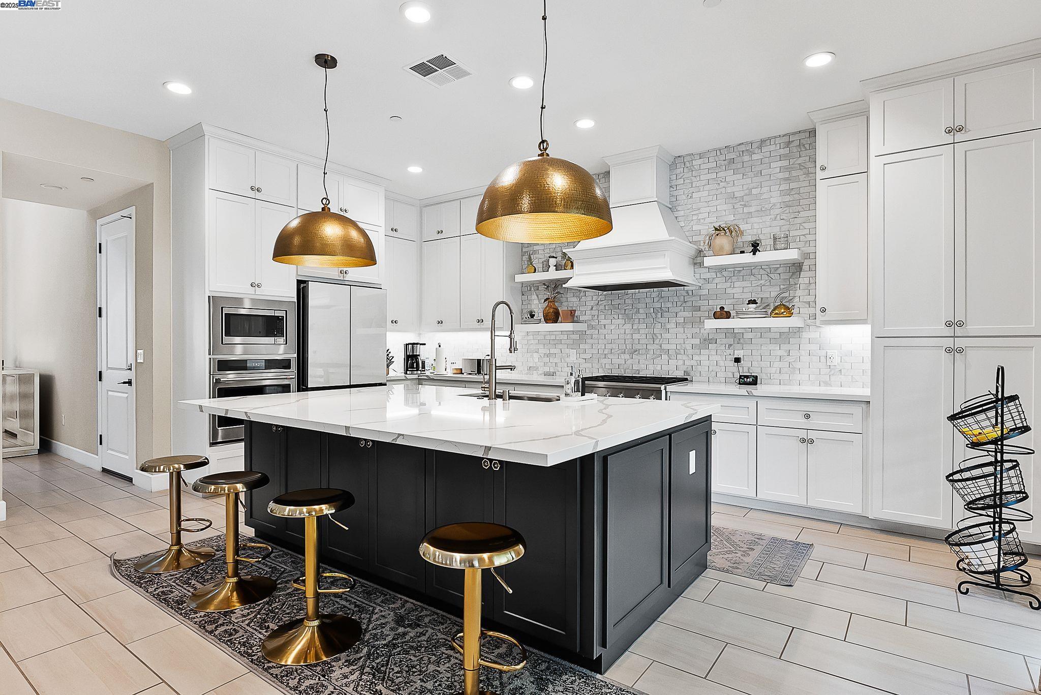 Detail Gallery Image 2 of 53 For 1949 Decanter Cir, Brentwood,  CA 94513 - 4 Beds | 4 Baths
