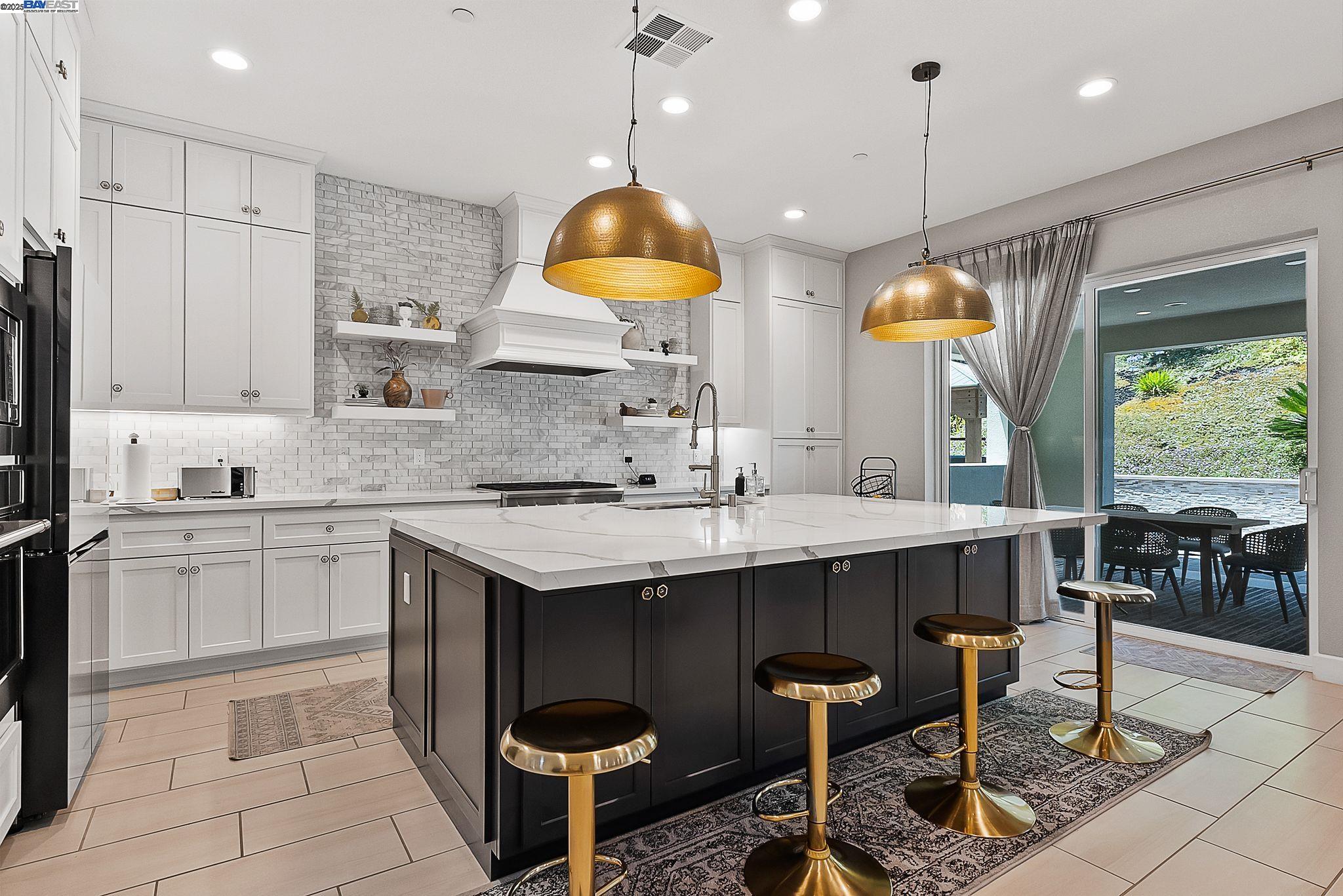 Detail Gallery Image 17 of 53 For 1949 Decanter Cir, Brentwood,  CA 94513 - 4 Beds | 4 Baths