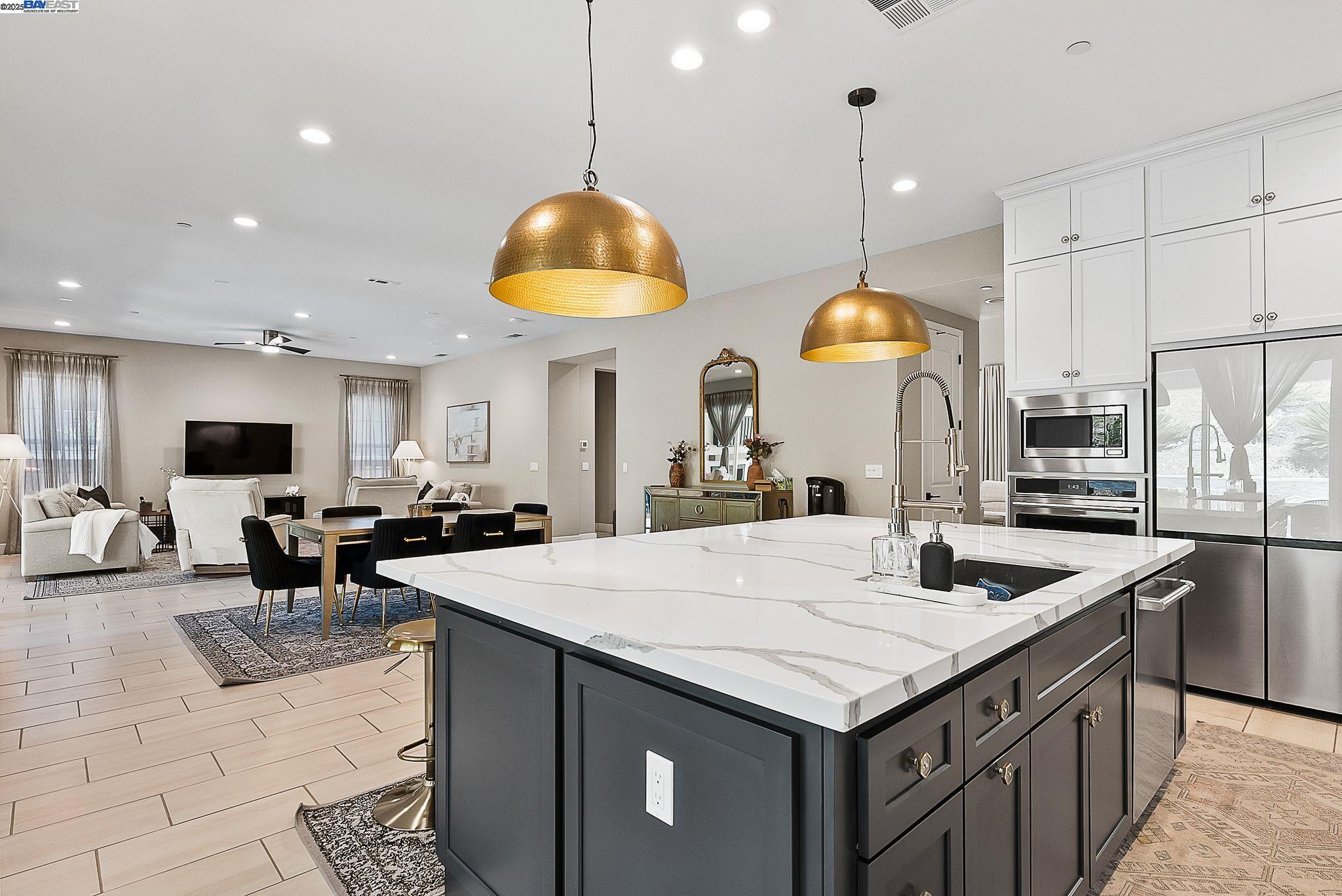 Detail Gallery Image 19 of 53 For 1949 Decanter Cir, Brentwood,  CA 94513 - 4 Beds | 4 Baths