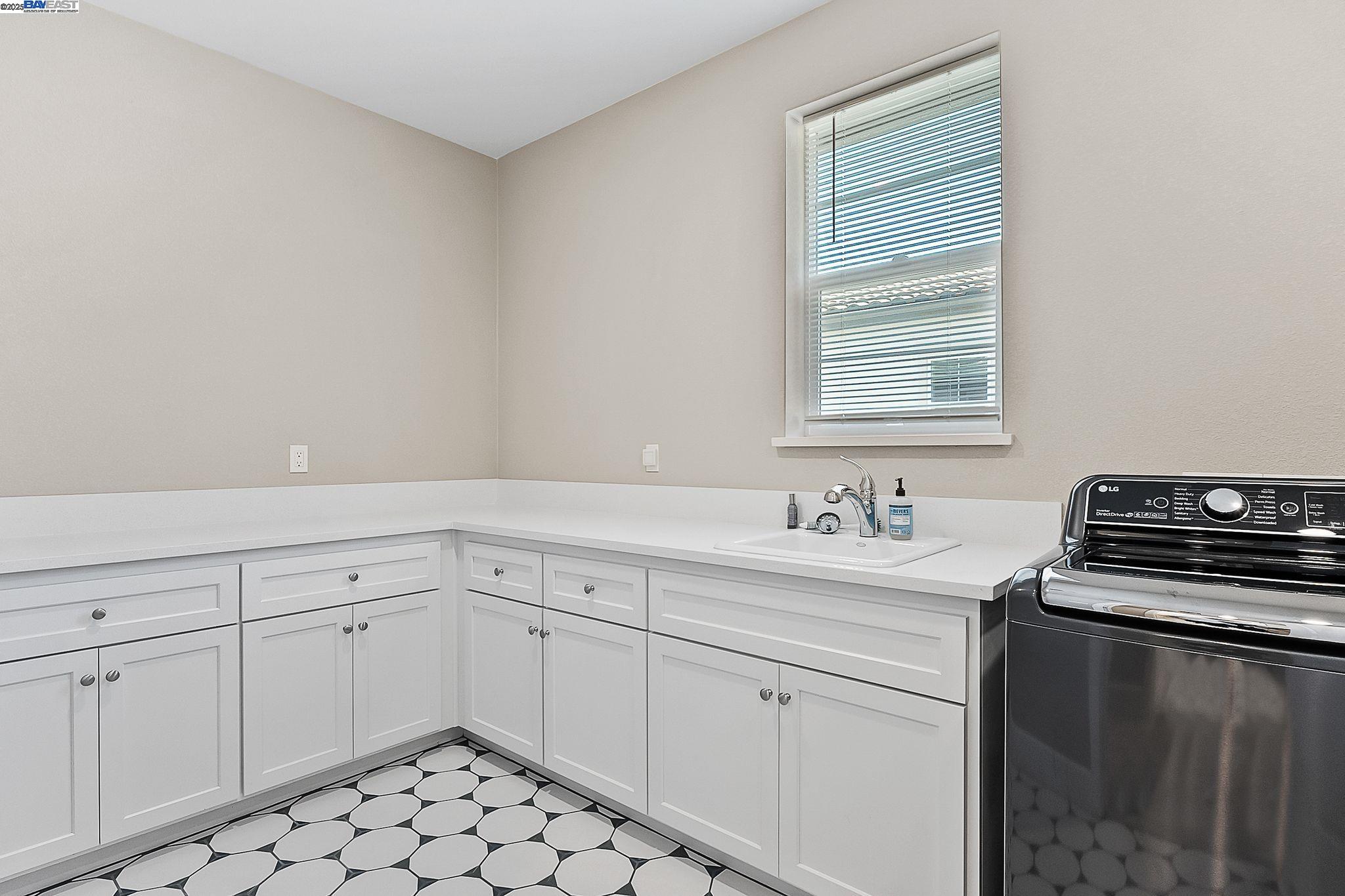 Detail Gallery Image 25 of 53 For 1949 Decanter Cir, Brentwood,  CA 94513 - 4 Beds | 4 Baths