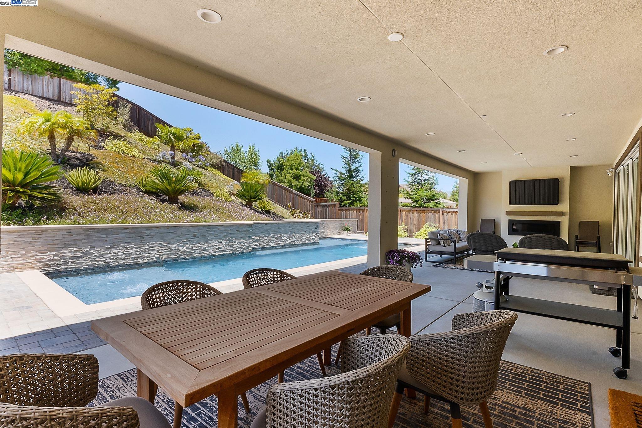 Detail Gallery Image 44 of 53 For 1949 Decanter Cir, Brentwood,  CA 94513 - 4 Beds | 4 Baths