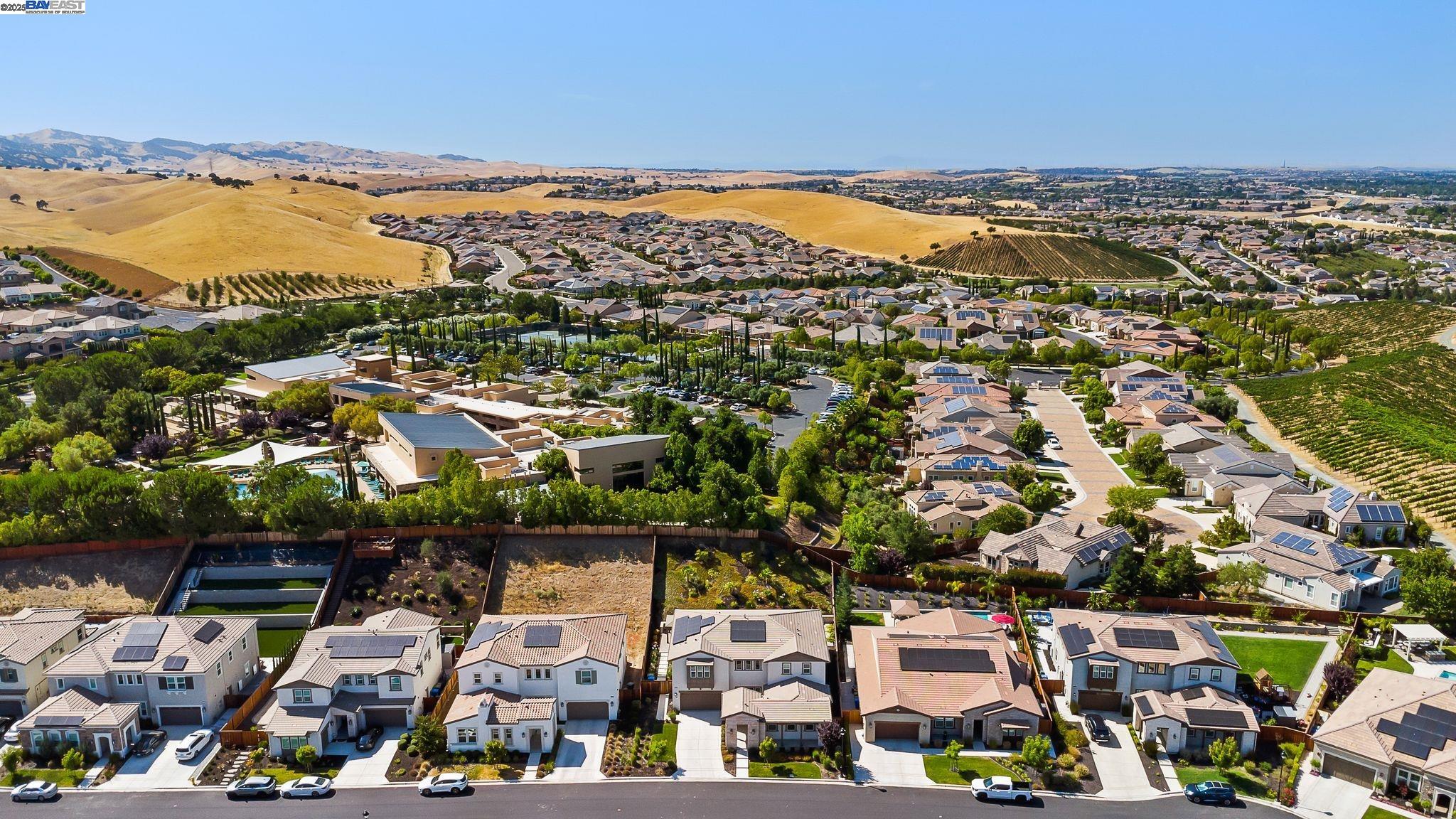 Detail Gallery Image 50 of 53 For 1949 Decanter Cir, Brentwood,  CA 94513 - 4 Beds | 4 Baths