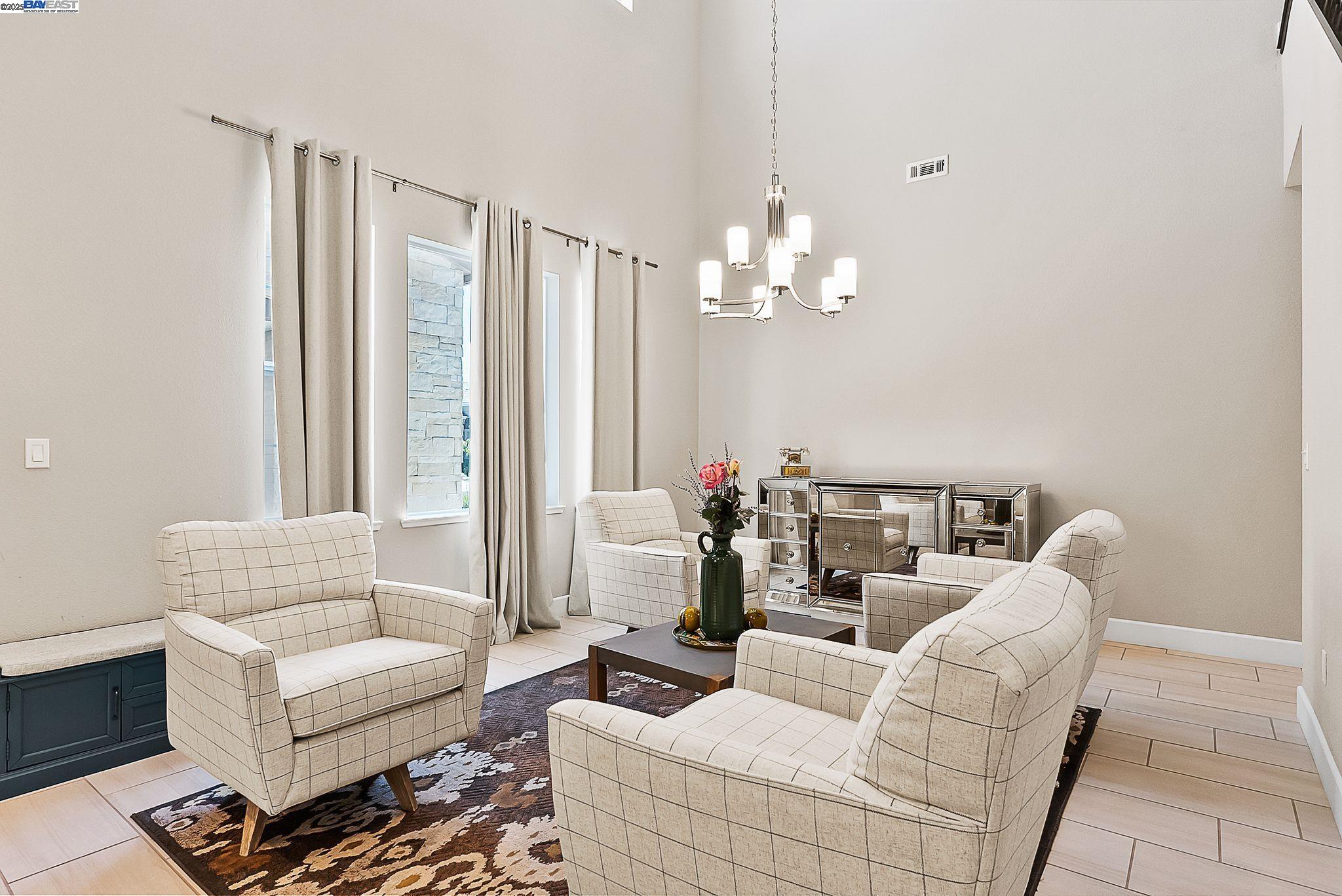Detail Gallery Image 6 of 53 For 1949 Decanter Cir, Brentwood,  CA 94513 - 4 Beds | 4 Baths