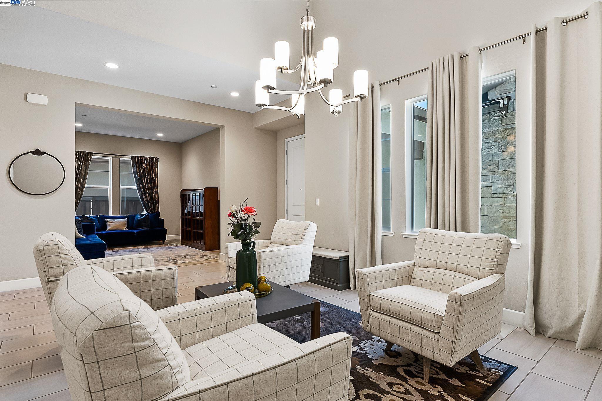 Detail Gallery Image 7 of 53 For 1949 Decanter Cir, Brentwood,  CA 94513 - 4 Beds | 4 Baths