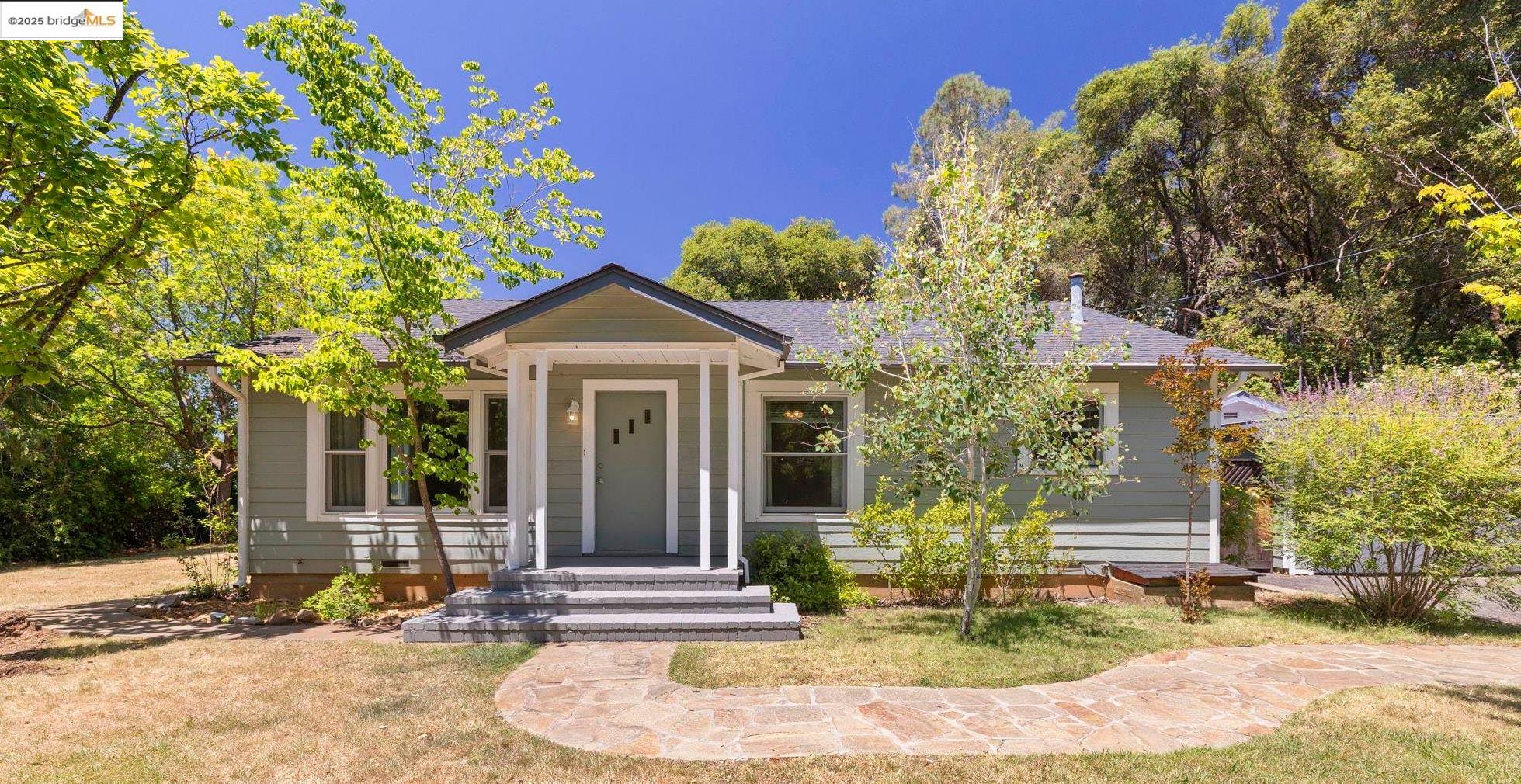 Detail Gallery Image 1 of 24 For 708 E Bald Mountain Rd, Sonora,  CA 95370 - 2 Beds | 1 Baths