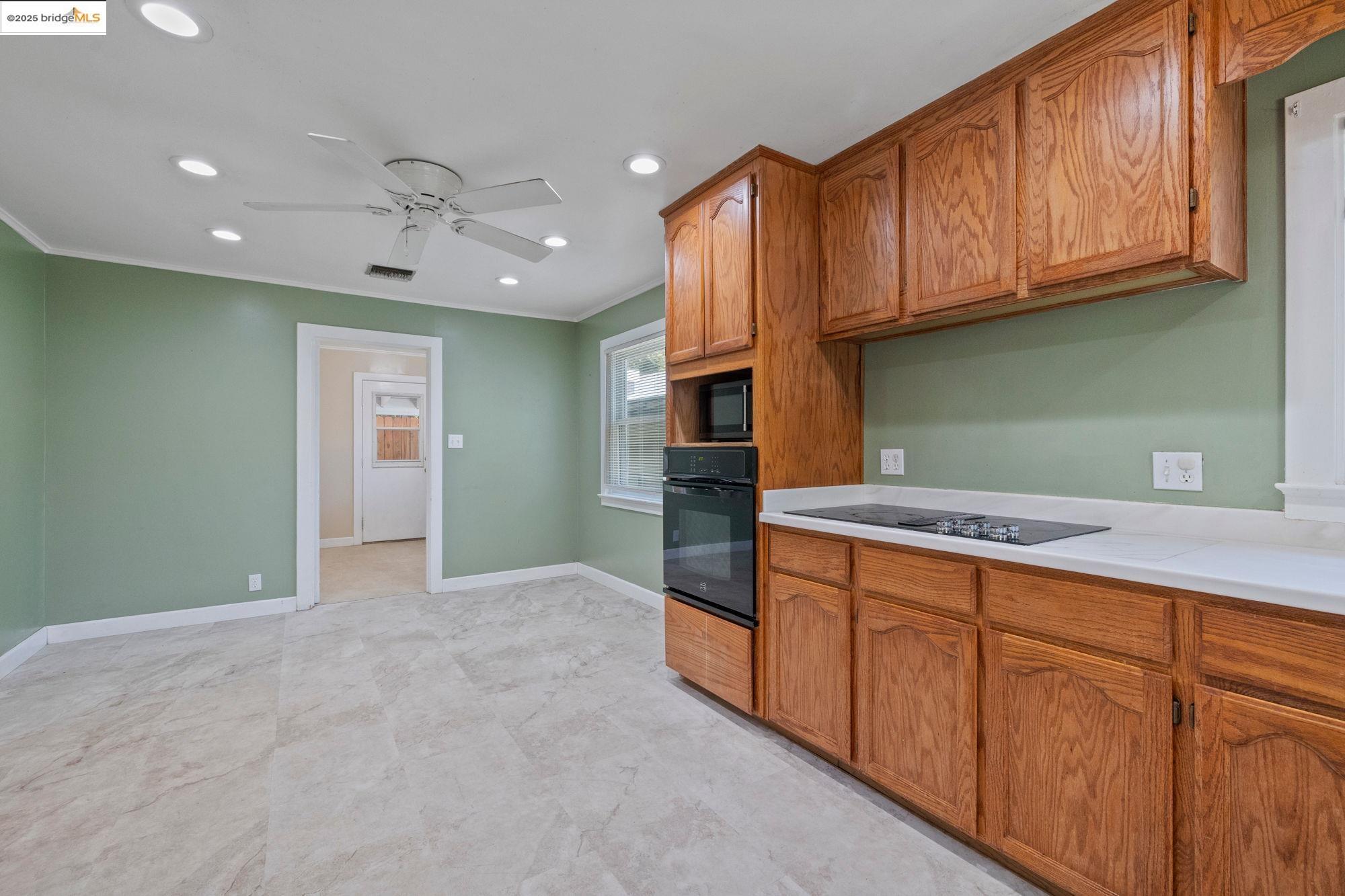 Detail Gallery Image 15 of 24 For 708 E Bald Mountain Rd, Sonora,  CA 95370 - 2 Beds | 1 Baths