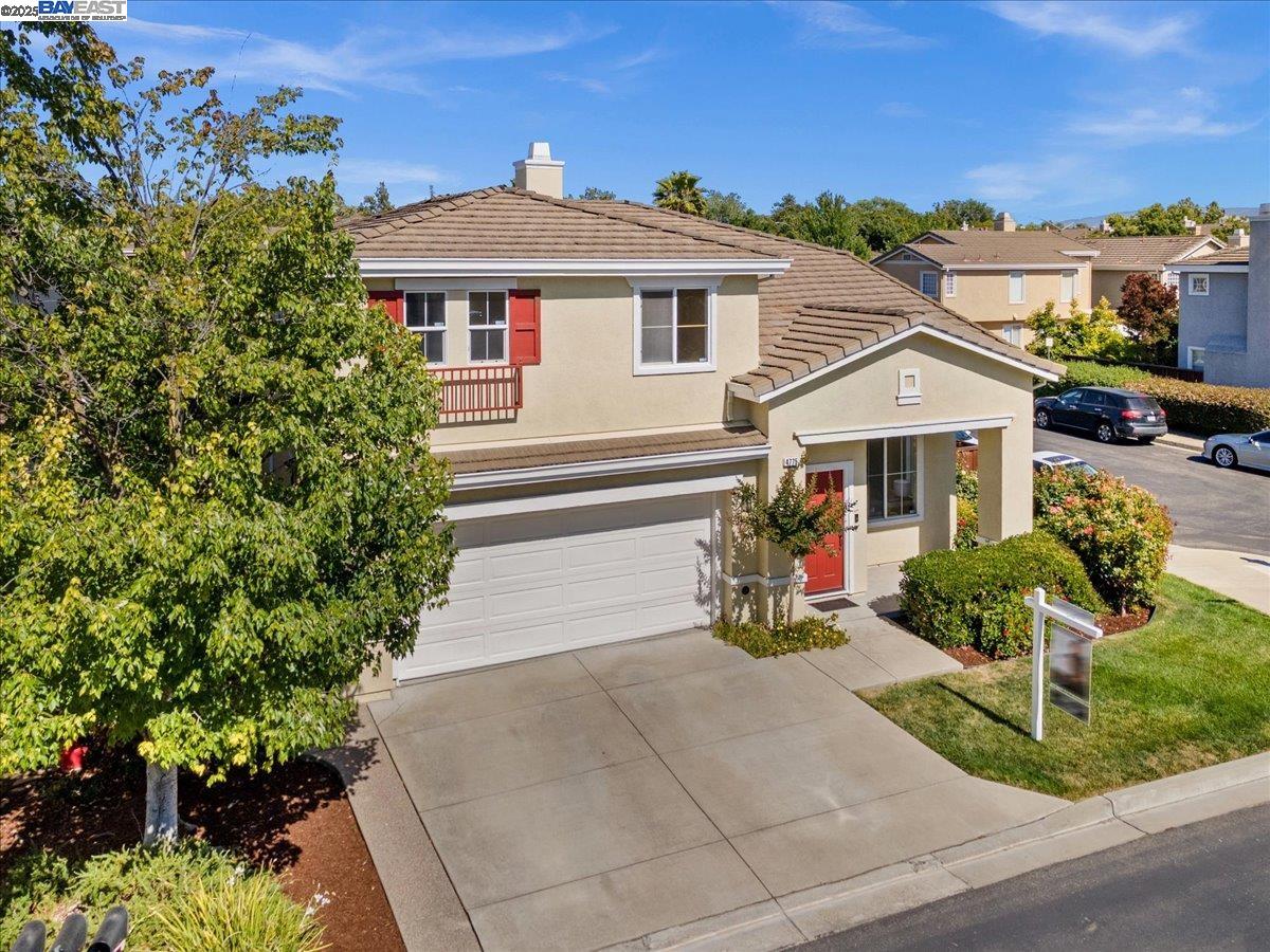 Detail Gallery Image 2 of 60 For 4775 Mahogany St, Dublin,  CA 94568 - 4 Beds | 2/1 Baths