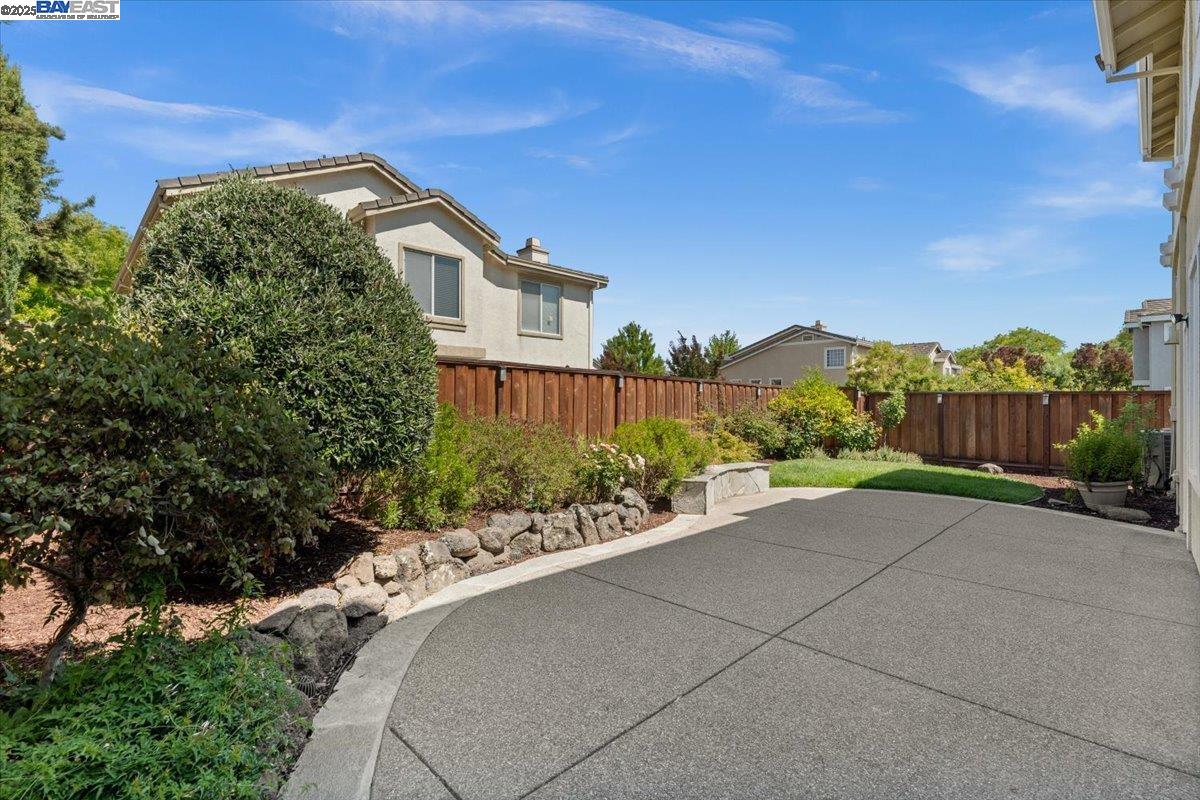 Detail Gallery Image 46 of 60 For 4775 Mahogany St, Dublin,  CA 94568 - 4 Beds | 2/1 Baths