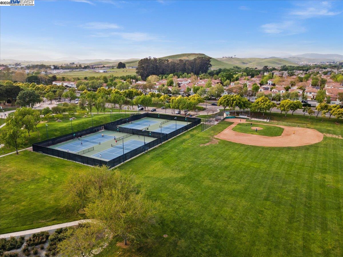 Detail Gallery Image 56 of 60 For 4775 Mahogany St, Dublin,  CA 94568 - 4 Beds | 2/1 Baths
