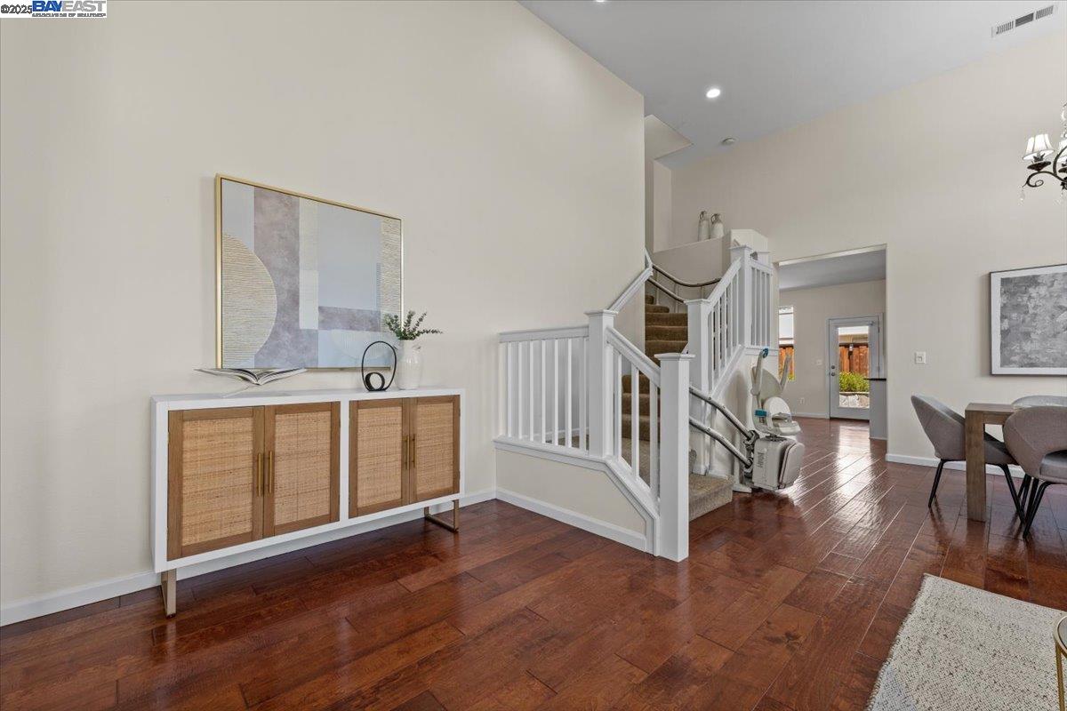 Detail Gallery Image 8 of 60 For 4775 Mahogany St, Dublin,  CA 94568 - 4 Beds | 2/1 Baths