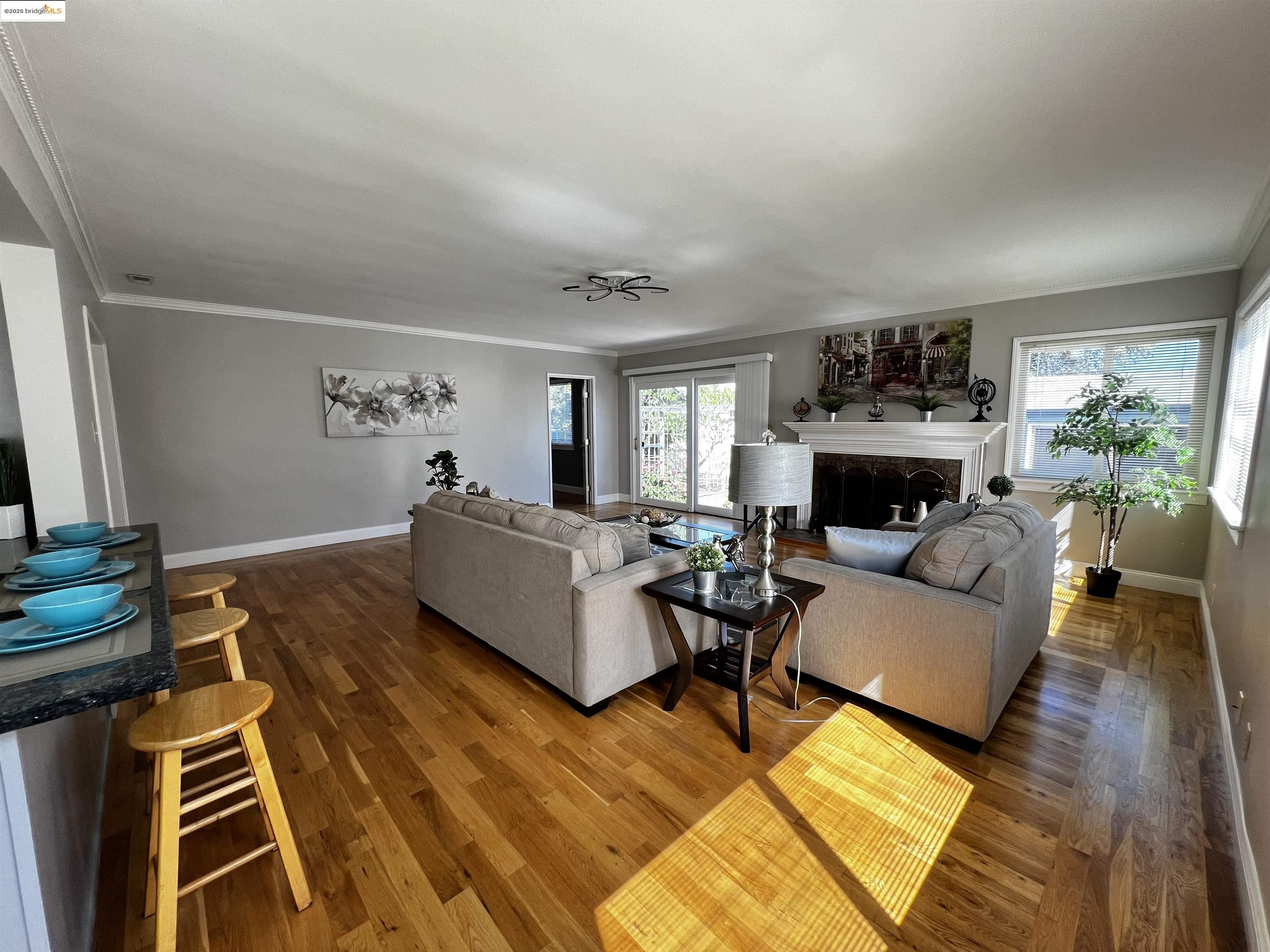 Detail Gallery Image 13 of 46 For 2119 Lincoln Ave, Richmond,  CA 94801 - 3 Beds | 2 Baths