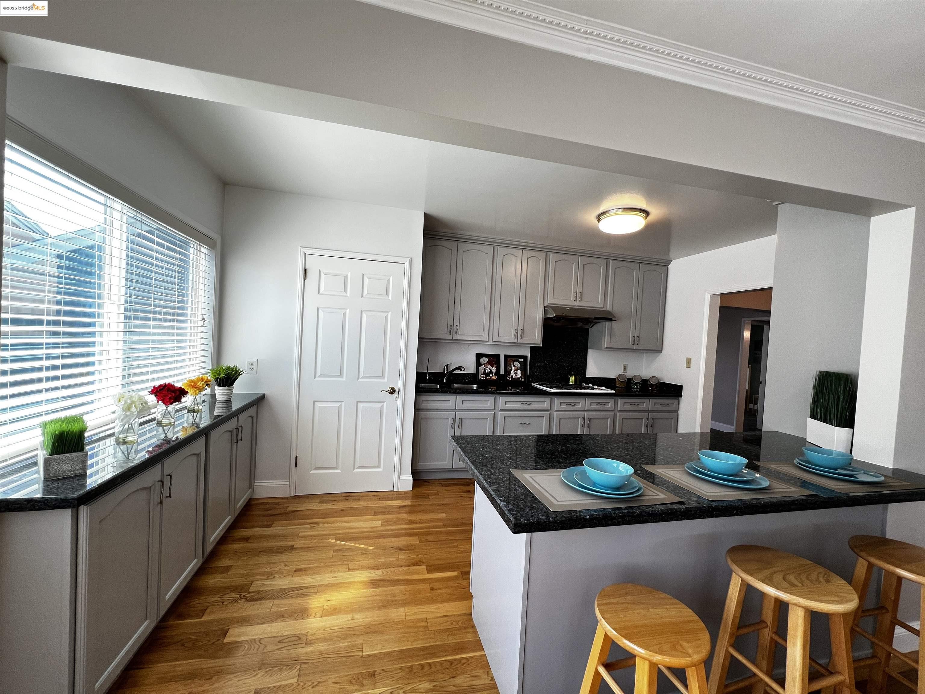 Detail Gallery Image 16 of 46 For 2119 Lincoln Ave, Richmond,  CA 94801 - 3 Beds | 2 Baths