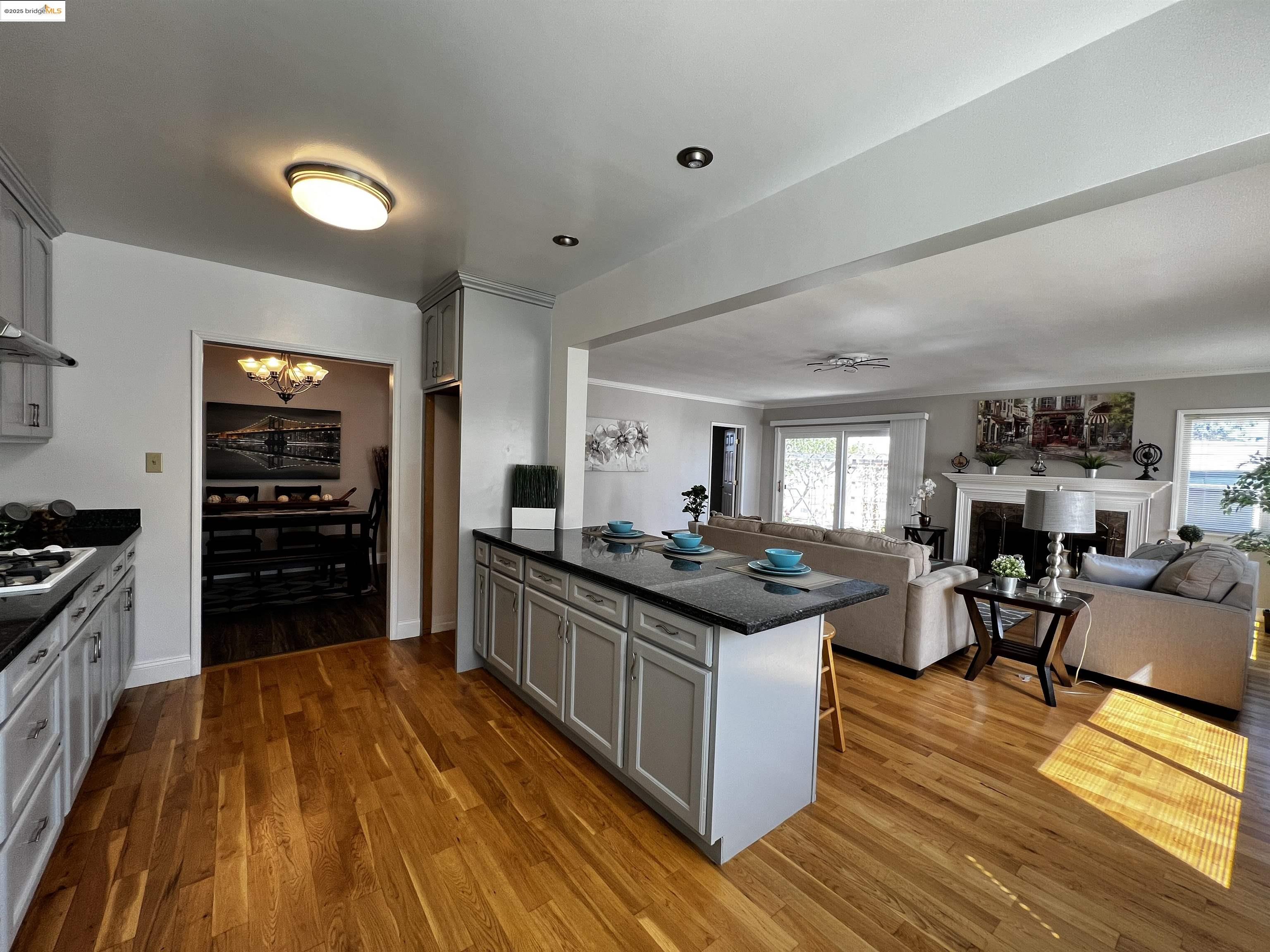 Detail Gallery Image 19 of 46 For 2119 Lincoln Ave, Richmond,  CA 94801 - 3 Beds | 2 Baths