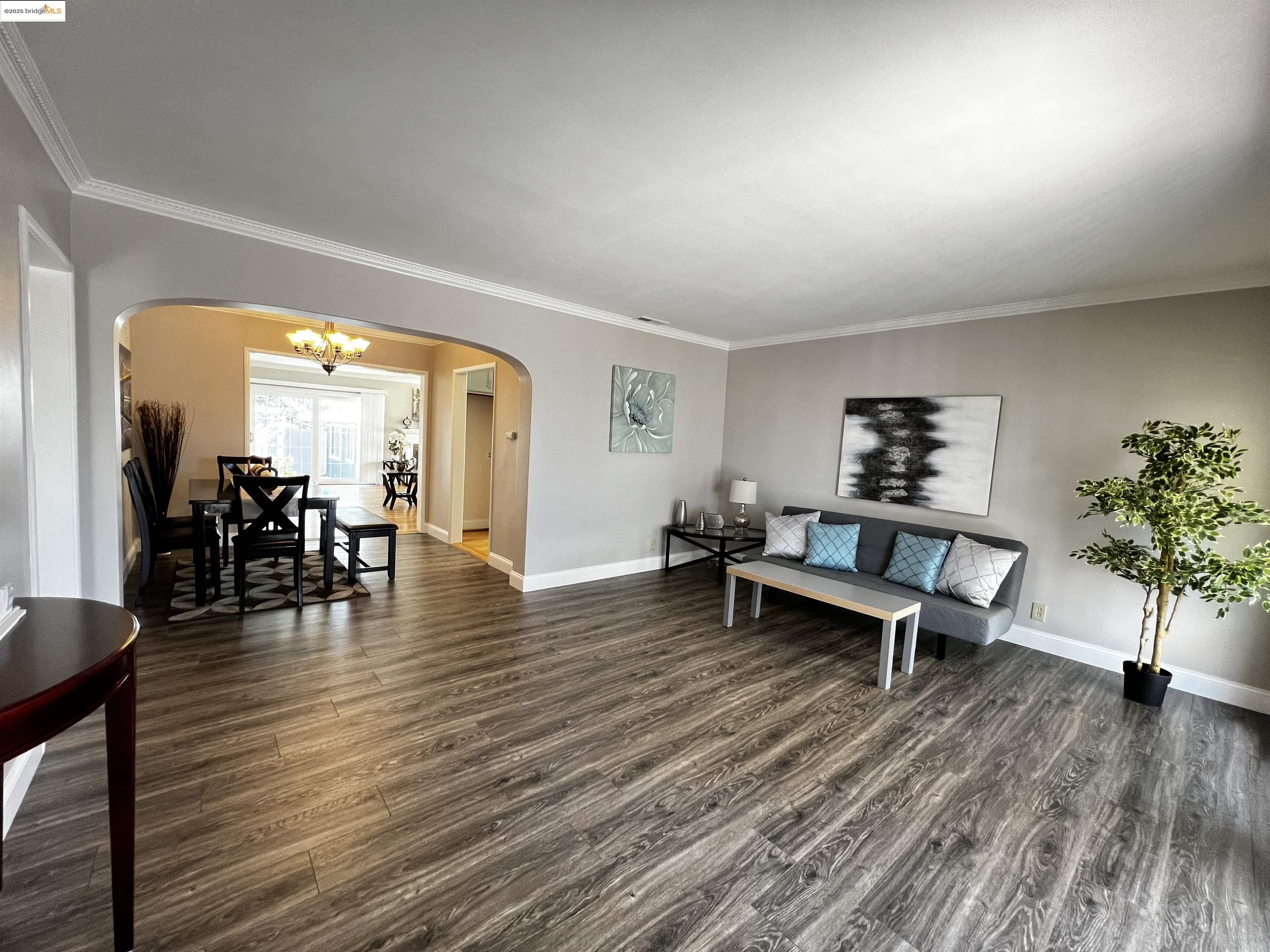 Detail Gallery Image 7 of 46 For 2119 Lincoln Ave, Richmond,  CA 94801 - 3 Beds | 2 Baths