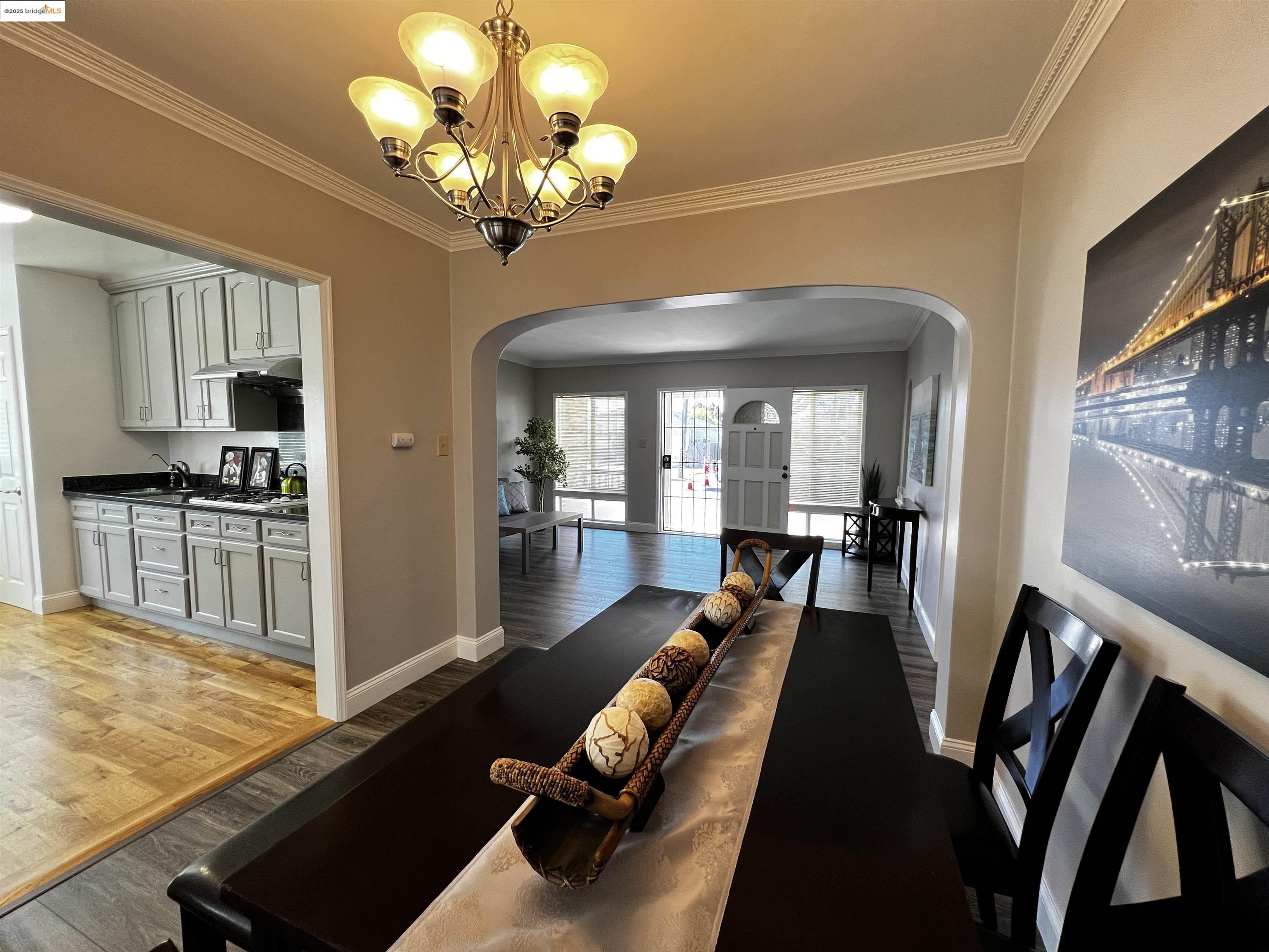 Detail Gallery Image 9 of 46 For 2119 Lincoln Ave, Richmond,  CA 94801 - 3 Beds | 2 Baths