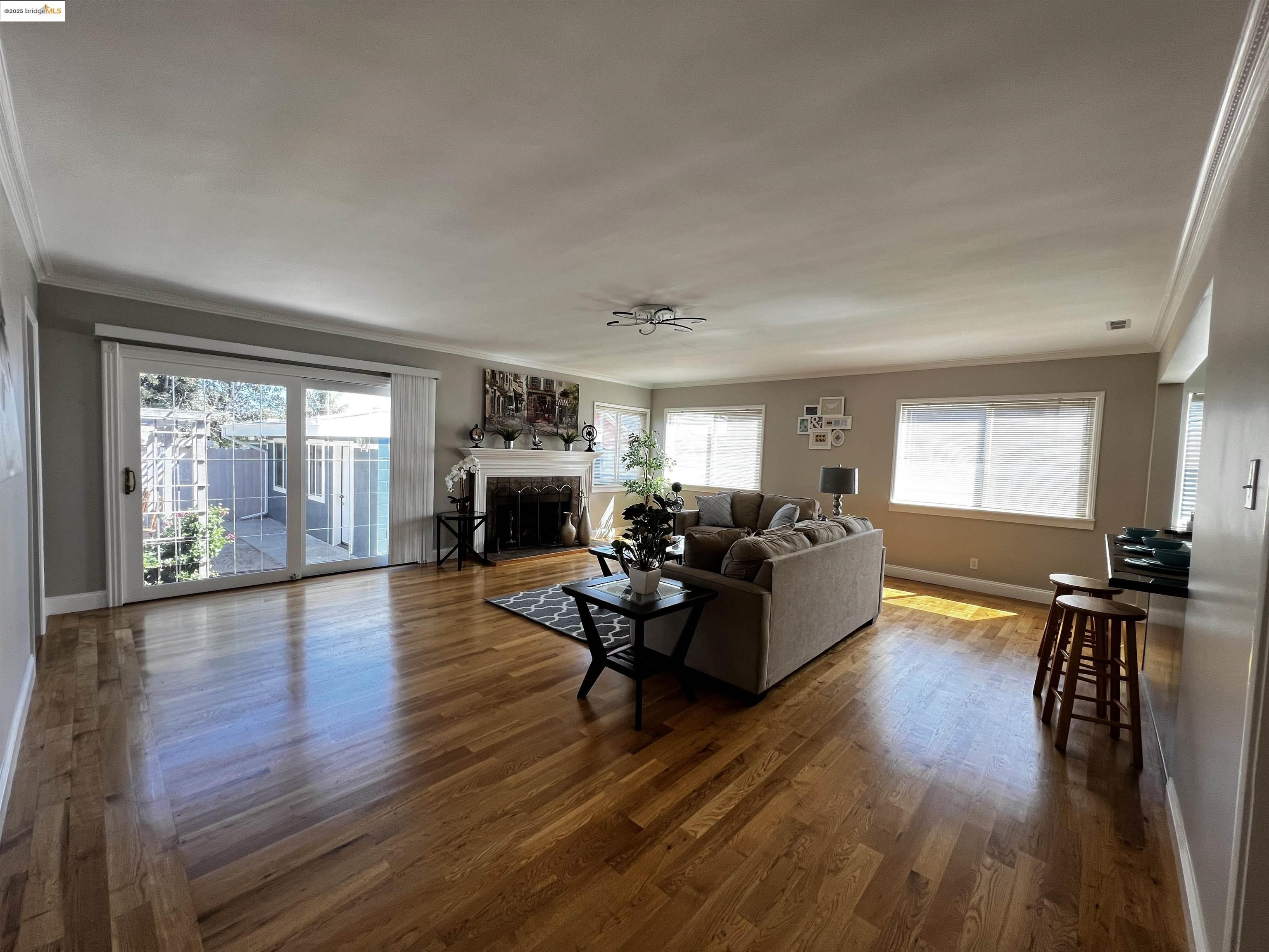 Detail Gallery Image 10 of 46 For 2119 Lincoln Ave, Richmond,  CA 94801 - 3 Beds | 2 Baths