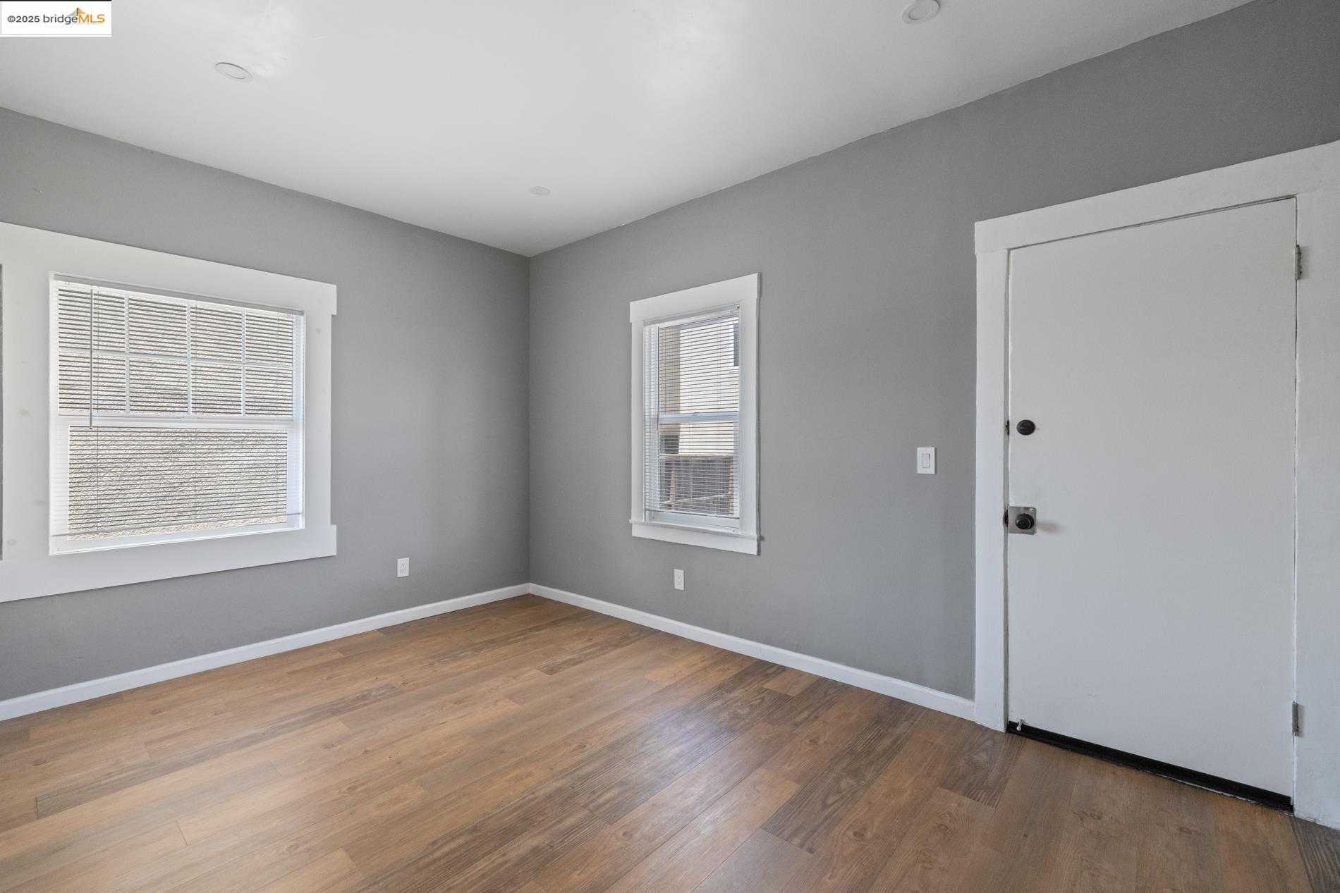 Detail Gallery Image 21 of 29 For 1138 E 15th St, Oakland,  CA 94606 - – Beds | – Baths