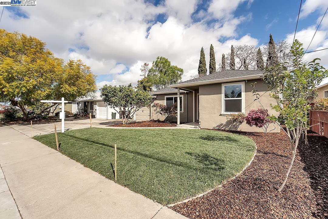 Detail Gallery Image 23 of 31 For 338 Orchard Ave, Sunnyvale,  CA 94085 - 3 Beds | 2 Baths
