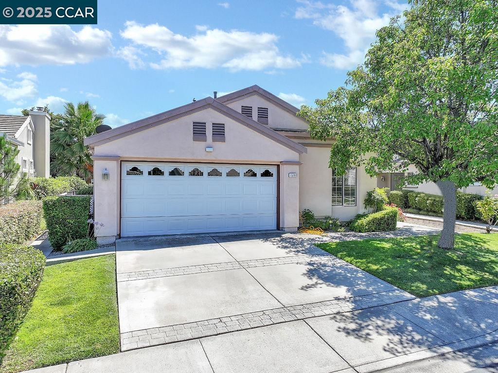 Detail Gallery Image 1 of 40 For 1570 Crispin Dr, Brentwood,  CA 94513 - 2 Beds | 2 Baths