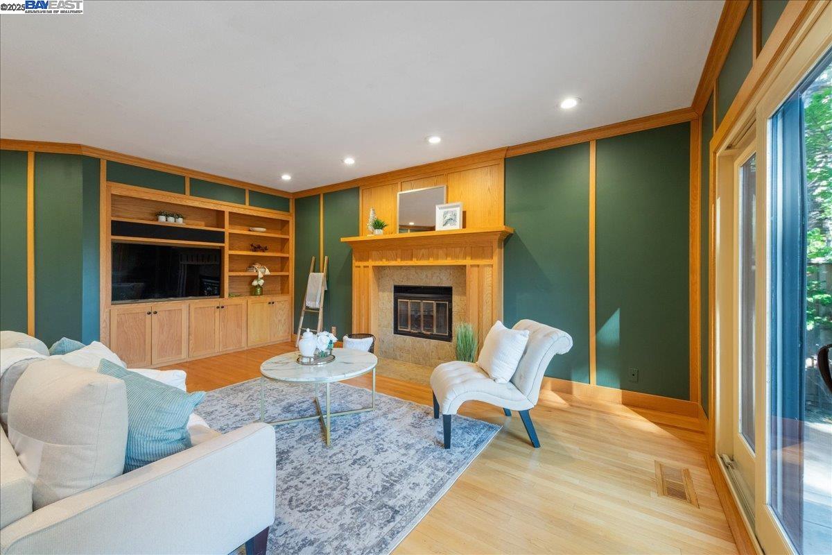 Detail Gallery Image 18 of 48 For 560 Buttonwood Dr, Danville,  CA 94506 - 4 Beds | 3 Baths