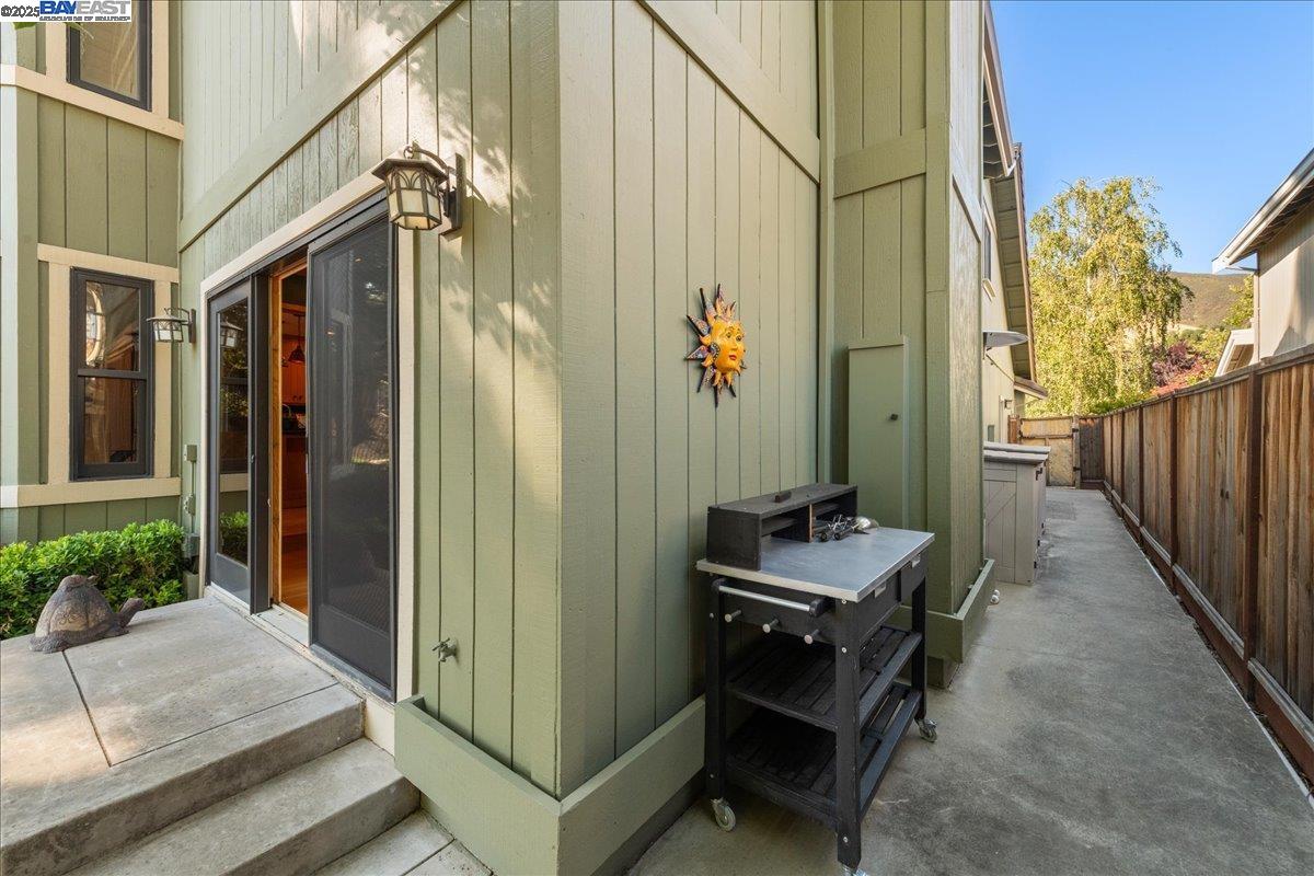 Detail Gallery Image 40 of 48 For 560 Buttonwood Dr, Danville,  CA 94506 - 4 Beds | 3 Baths