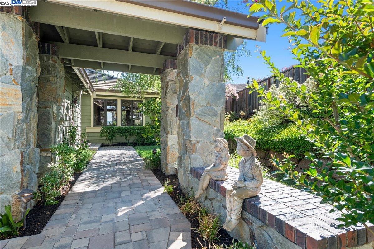 Detail Gallery Image 5 of 48 For 560 Buttonwood Dr, Danville,  CA 94506 - 4 Beds | 3 Baths