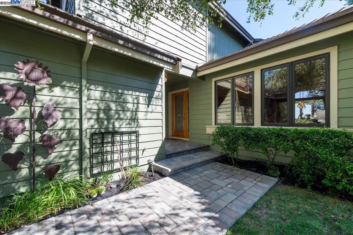 Detail Gallery Image 7 of 48 For 560 Buttonwood Dr, Danville,  CA 94506 - 4 Beds | 3 Baths