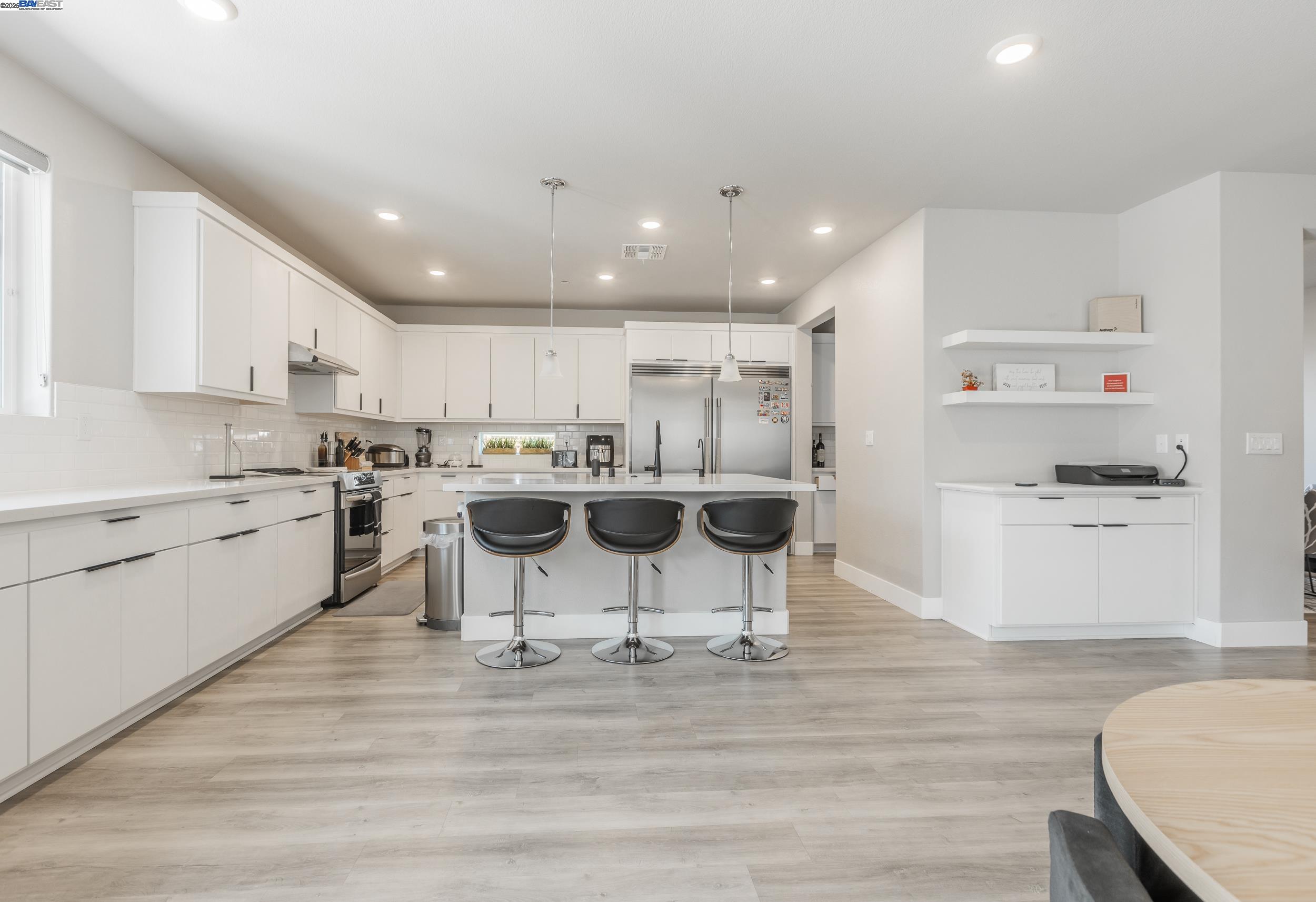 Detail Gallery Image 15 of 41 For 2306 Mozart Avenue, Lathrop,  CA 95330 - 4 Beds | 3 Baths