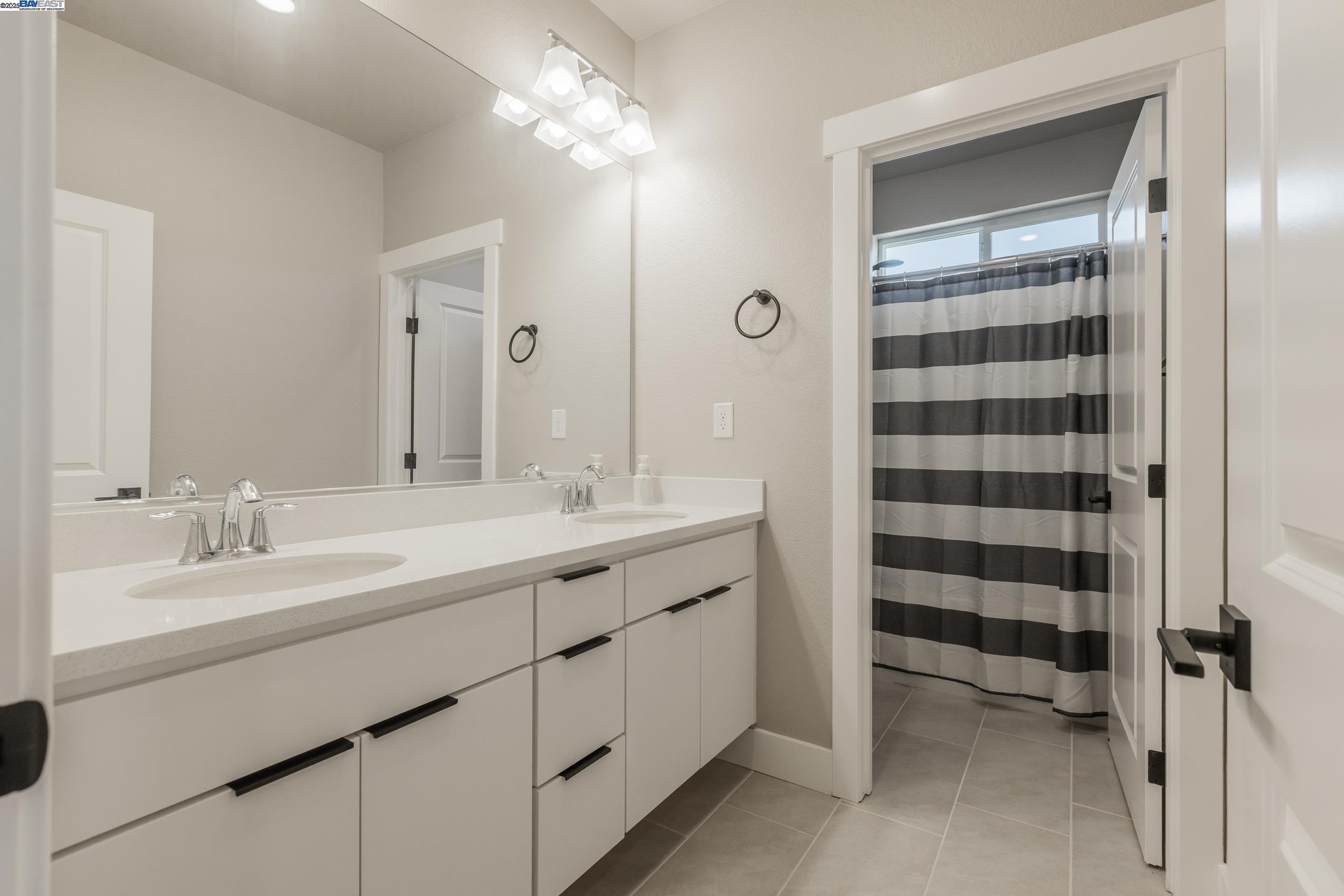 Detail Gallery Image 21 of 41 For 2306 Mozart Avenue, Lathrop,  CA 95330 - 4 Beds | 3 Baths