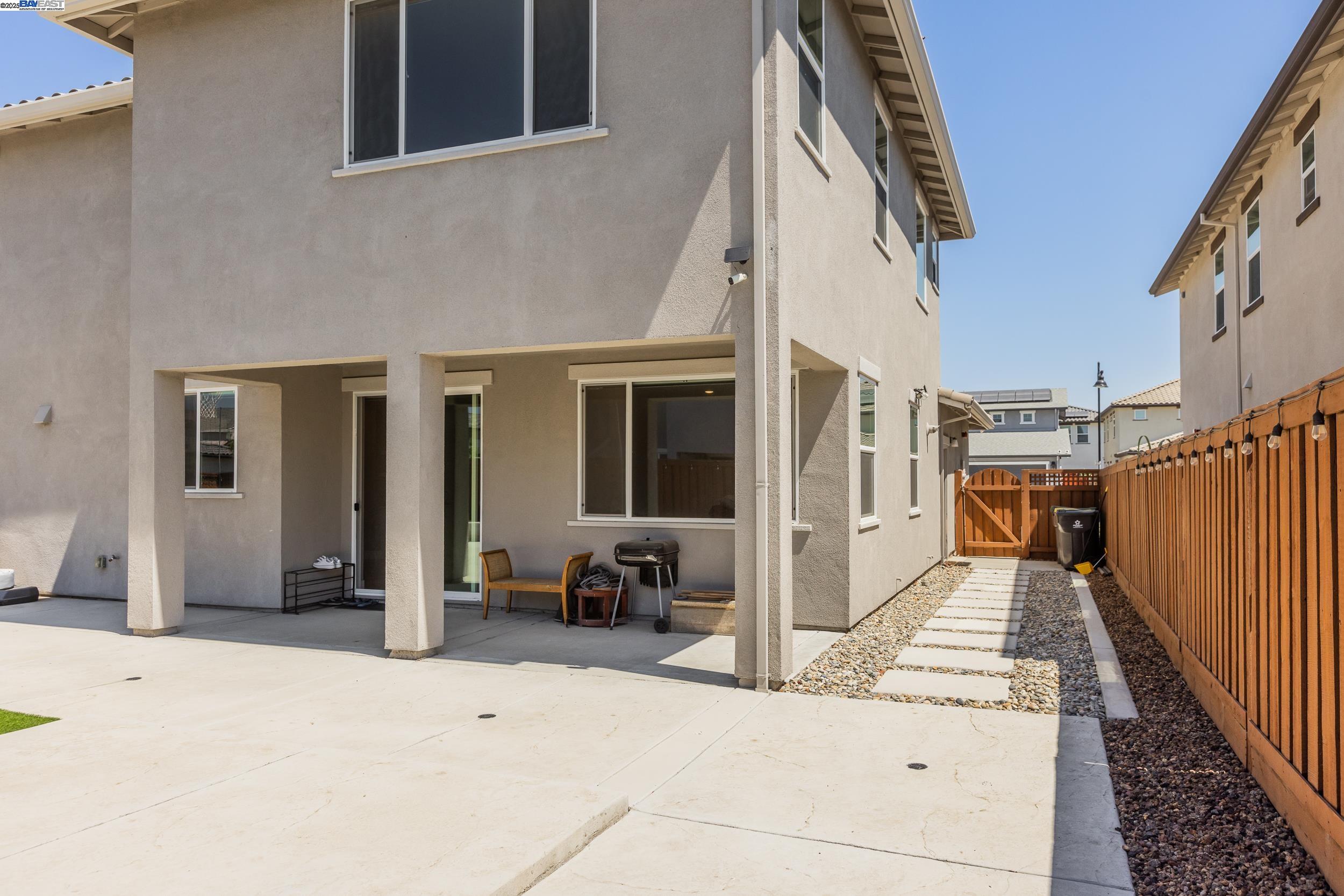 Detail Gallery Image 36 of 41 For 2306 Mozart Avenue, Lathrop,  CA 95330 - 4 Beds | 3 Baths