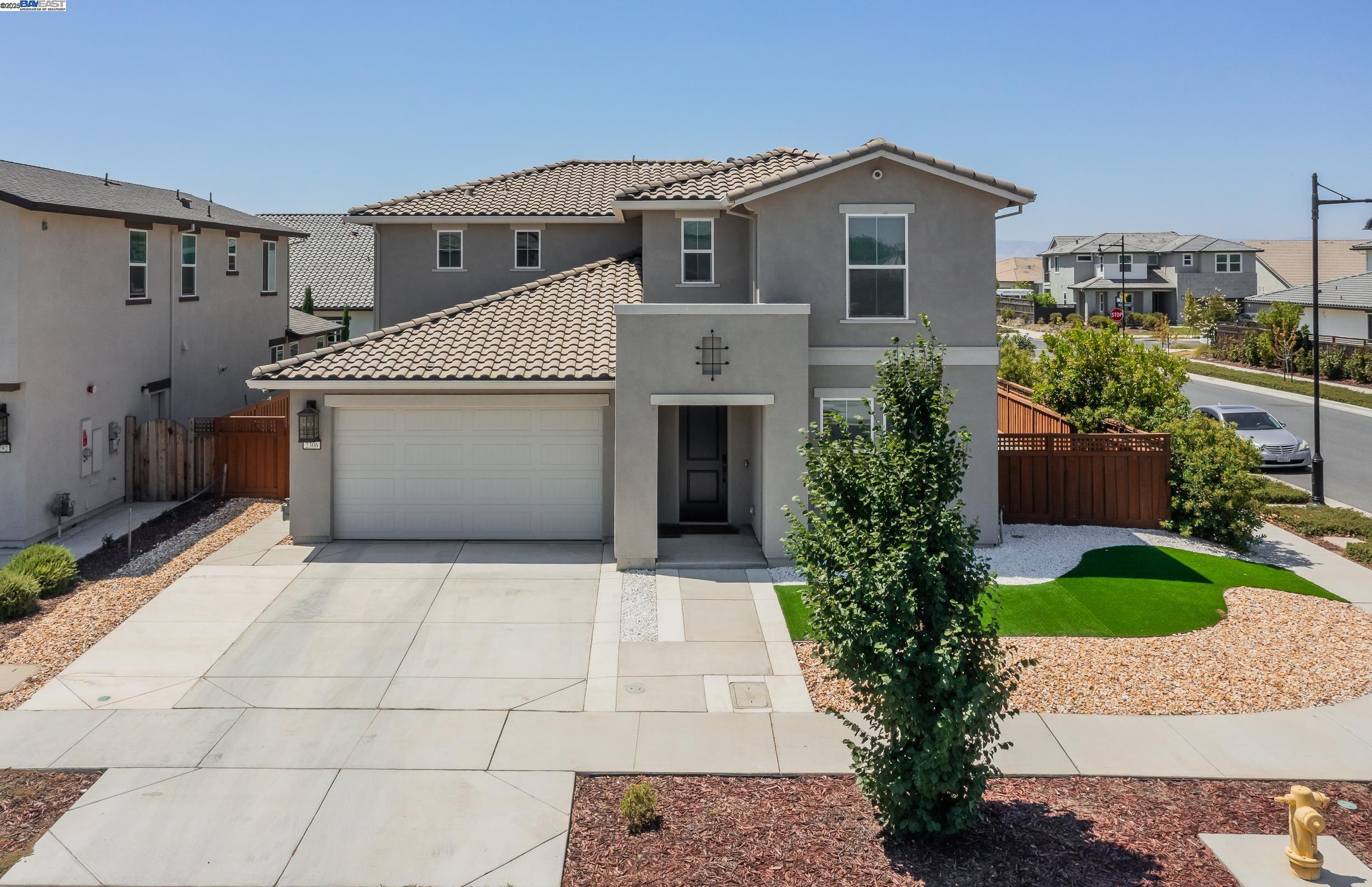 Detail Gallery Image 9 of 41 For 2306 Mozart Avenue, Lathrop,  CA 95330 - 4 Beds | 3 Baths