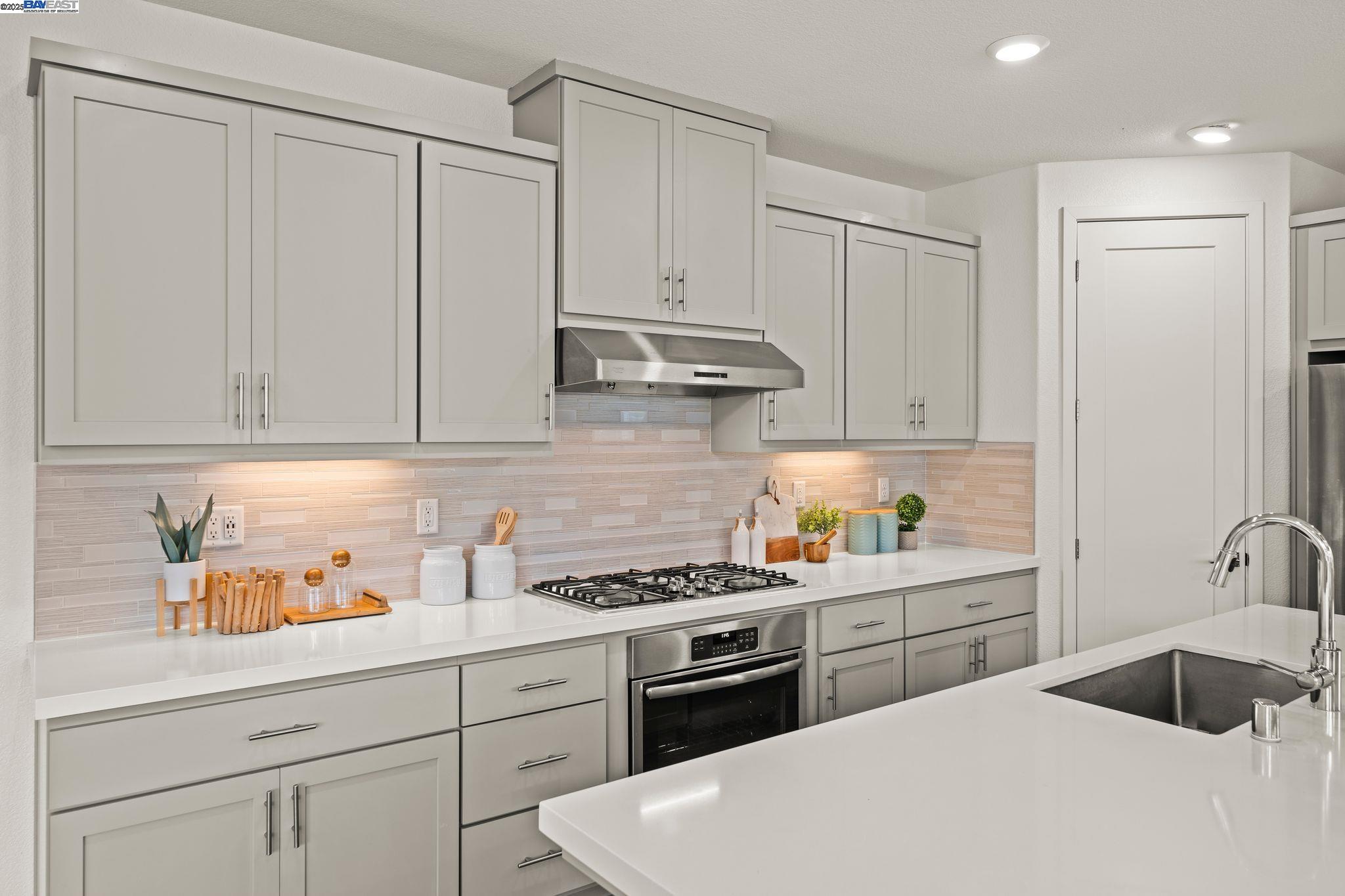 Detail Gallery Image 15 of 60 For 318 Paradiso Ct, San Ramon,  CA 94583 - 4 Beds | 3 Baths