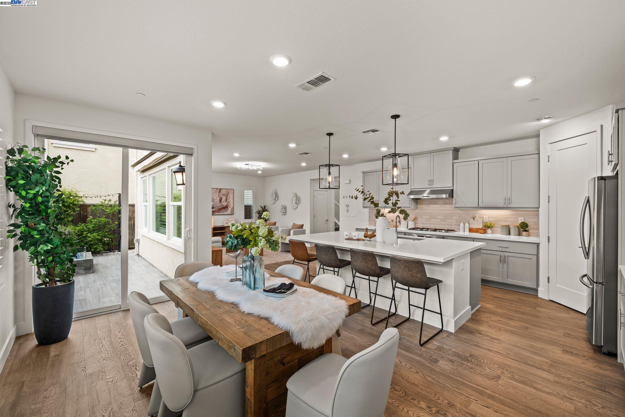 Detail Gallery Image 16 of 60 For 318 Paradiso Ct, San Ramon,  CA 94583 - 4 Beds | 3 Baths