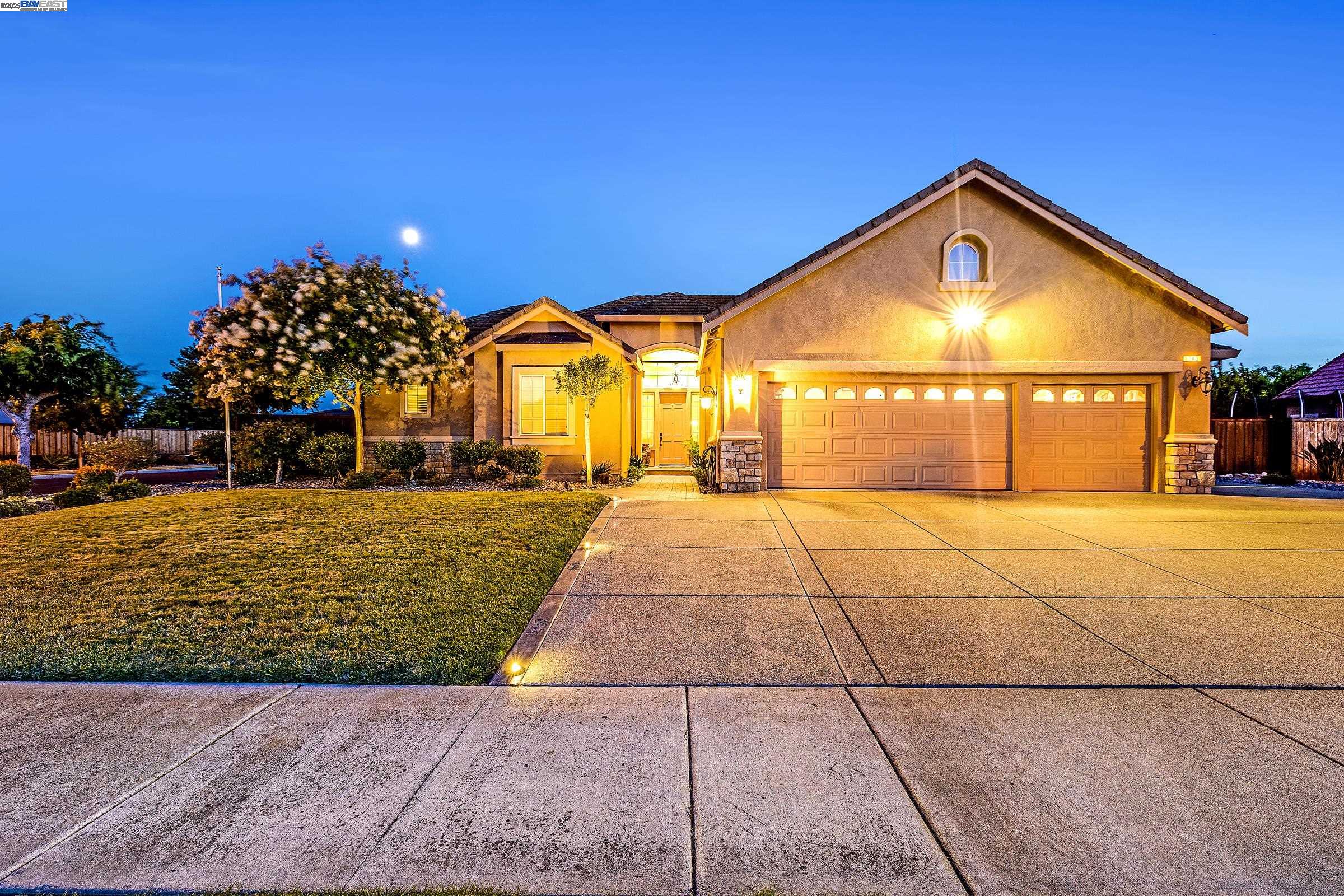 Detail Gallery Image 1 of 60 For 740 Buckeye Ct, Brentwood,  CA 94513 - 4 Beds | 3 Baths