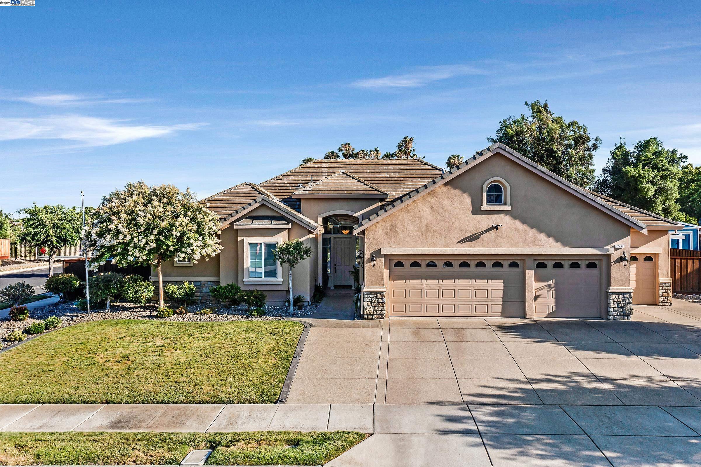 Detail Gallery Image 2 of 60 For 740 Buckeye Ct, Brentwood,  CA 94513 - 4 Beds | 3 Baths