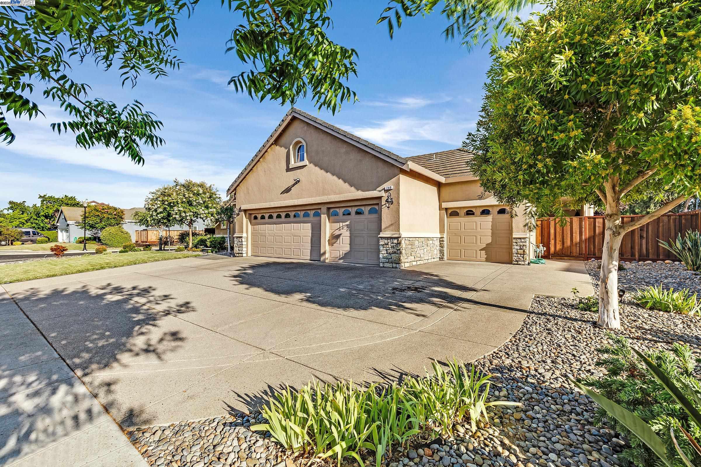 Detail Gallery Image 4 of 60 For 740 Buckeye Ct, Brentwood,  CA 94513 - 4 Beds | 3 Baths
