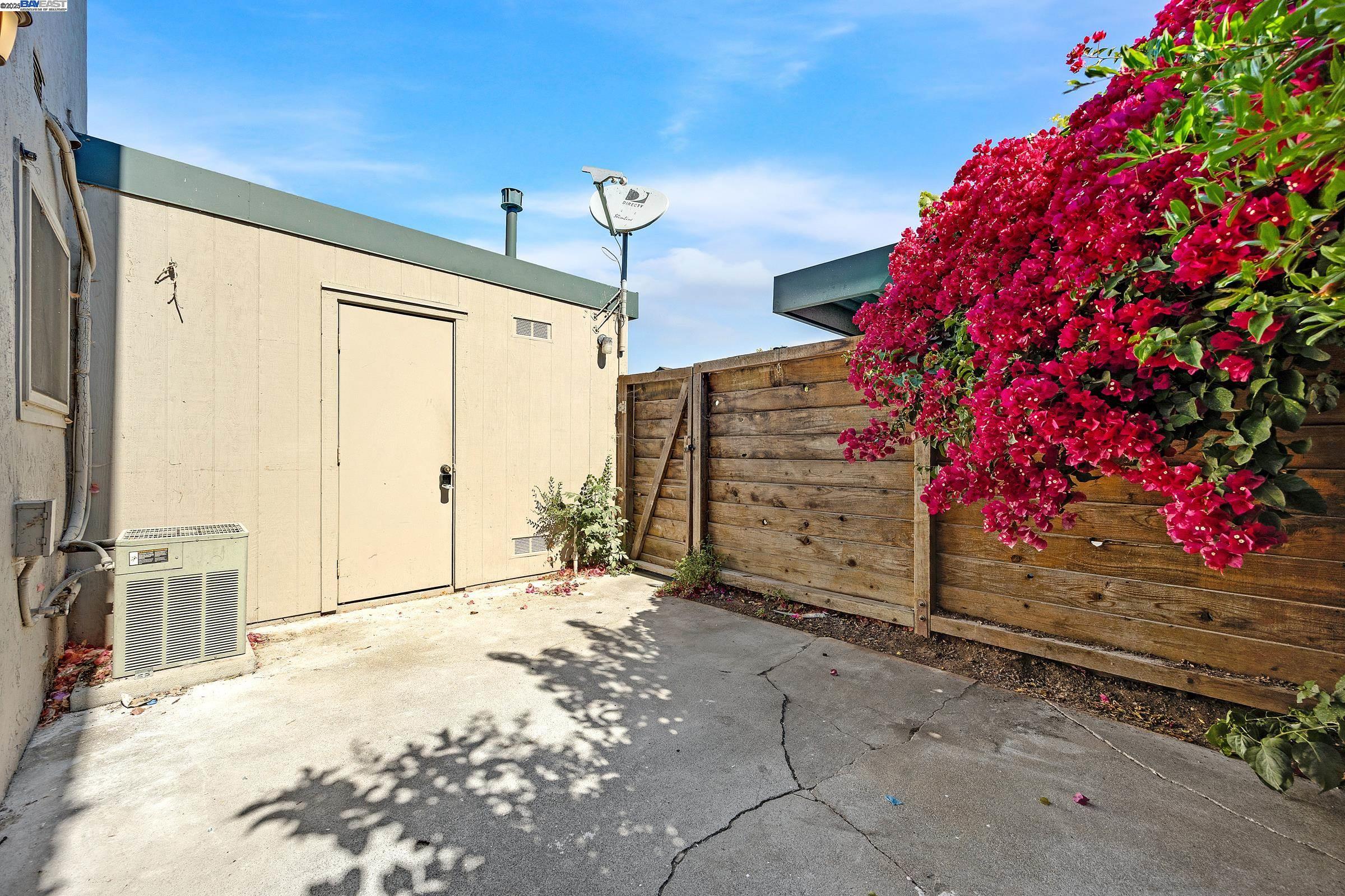 Photo #13: 41104258 Listing: Photo #13