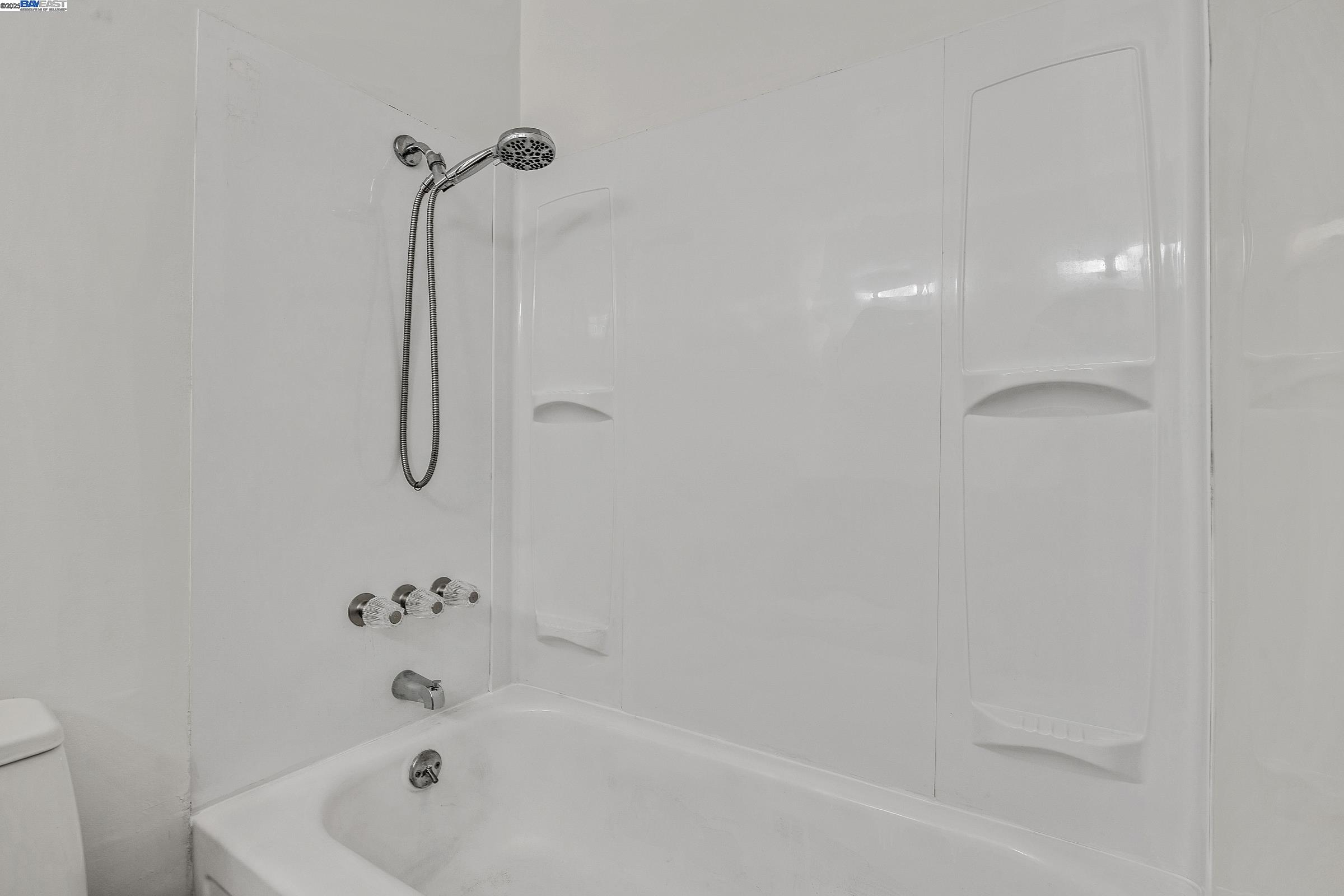 Photo #23: 41104258 Listing: Photo #23