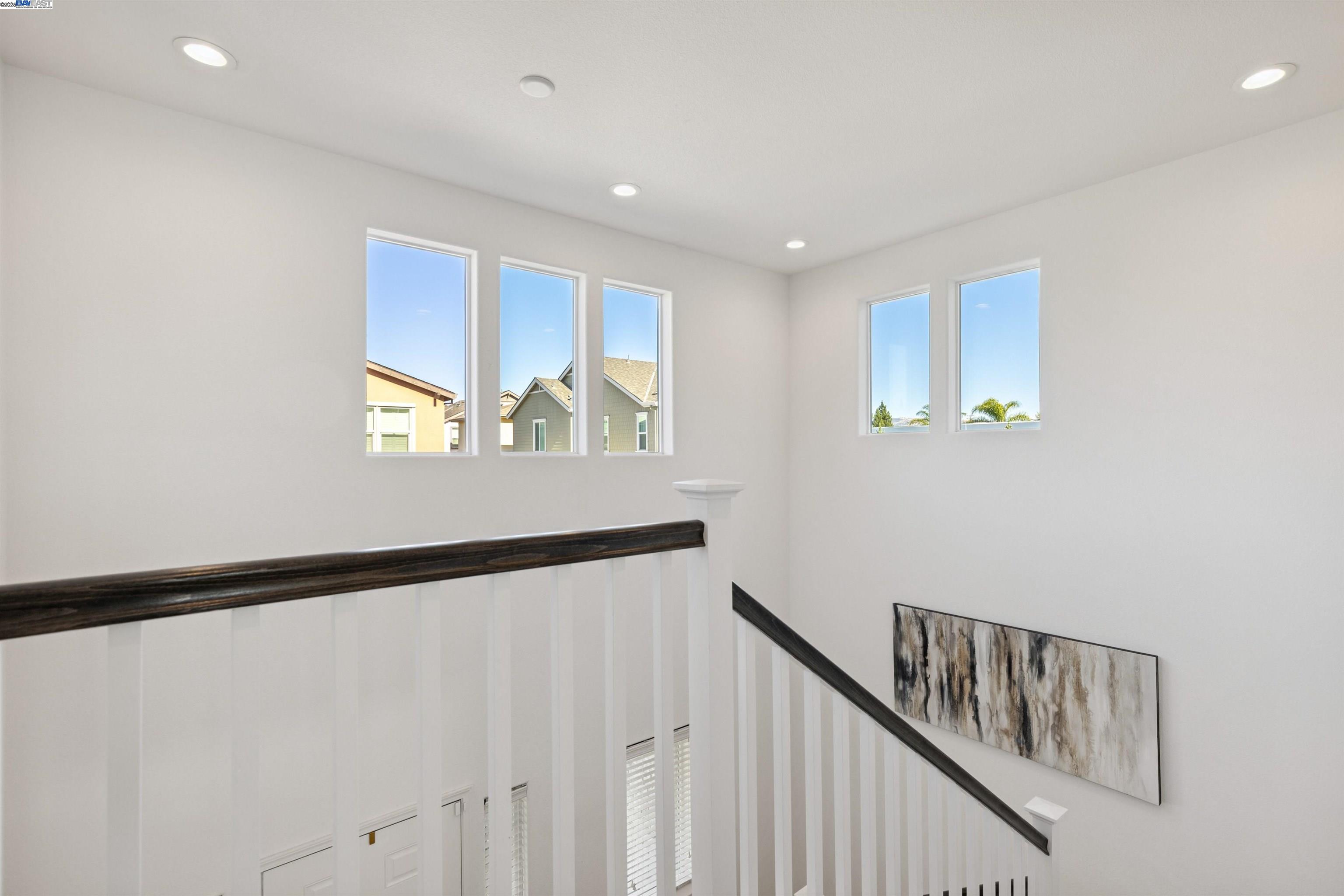 Detail Gallery Image 19 of 45 For 2209 Shiraz Cmn, Livermore,  CA 94550 - 3 Beds | 3 Baths
