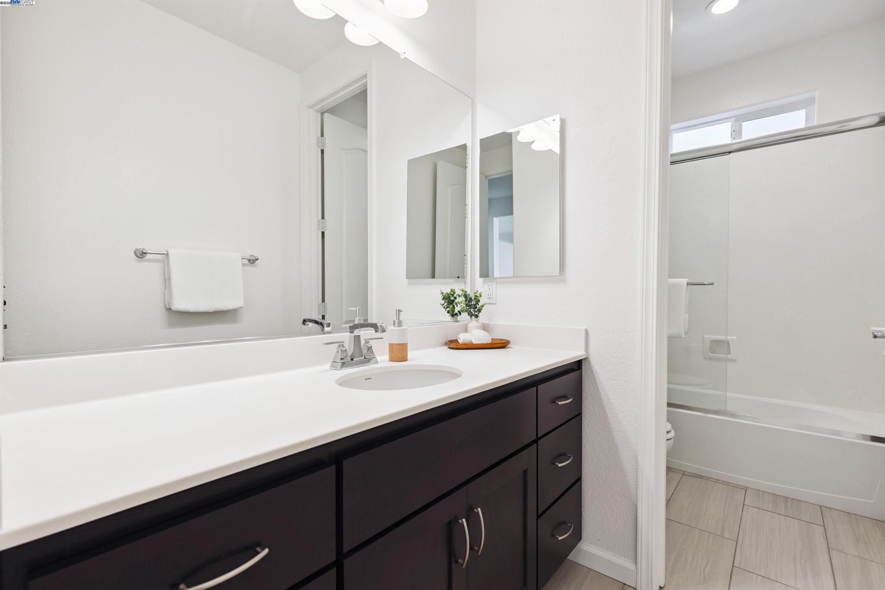 Detail Gallery Image 31 of 45 For 2209 Shiraz Cmn, Livermore,  CA 94550 - 3 Beds | 3 Baths
