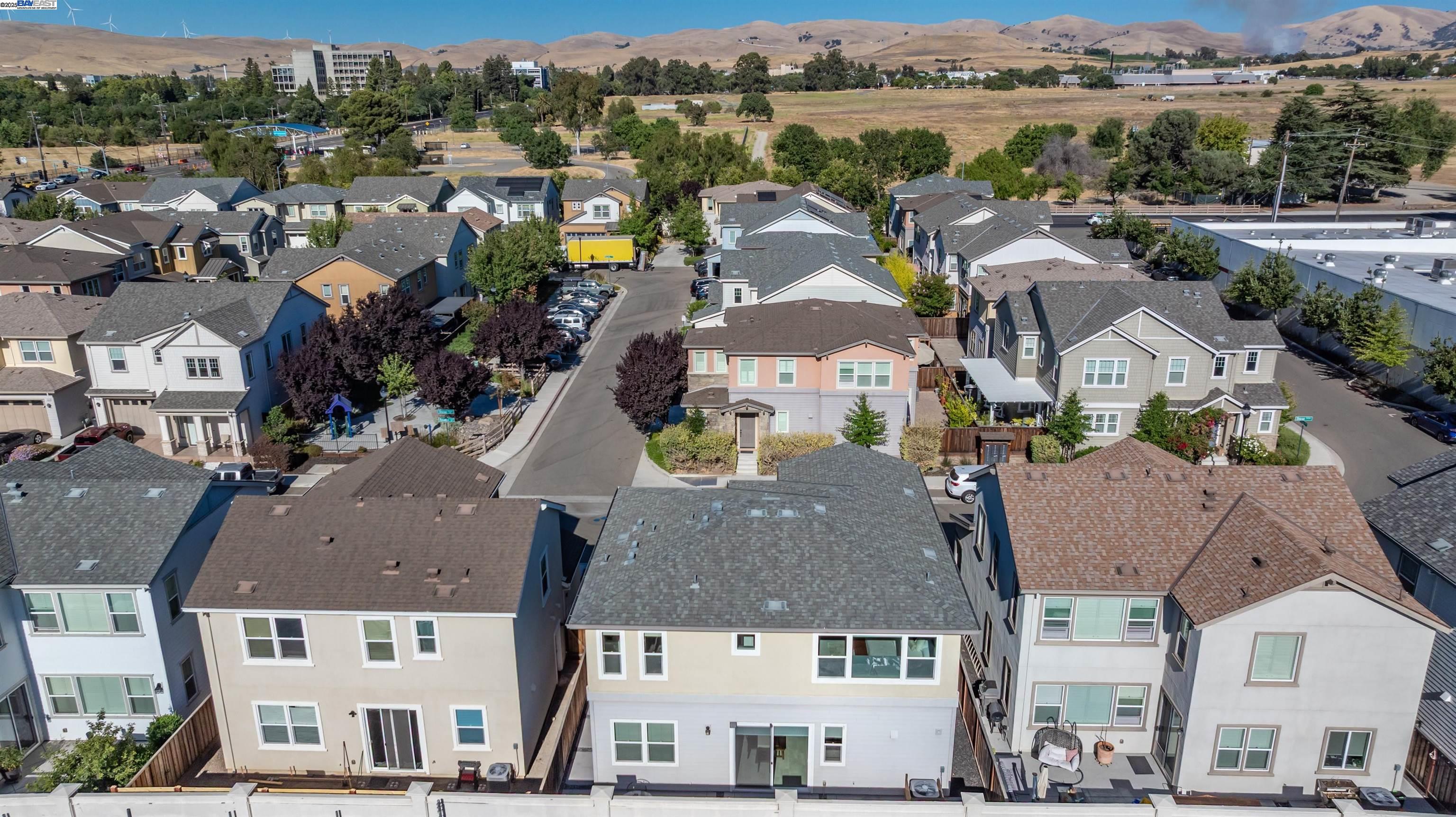 Detail Gallery Image 41 of 45 For 2209 Shiraz Cmn, Livermore,  CA 94550 - 3 Beds | 3 Baths